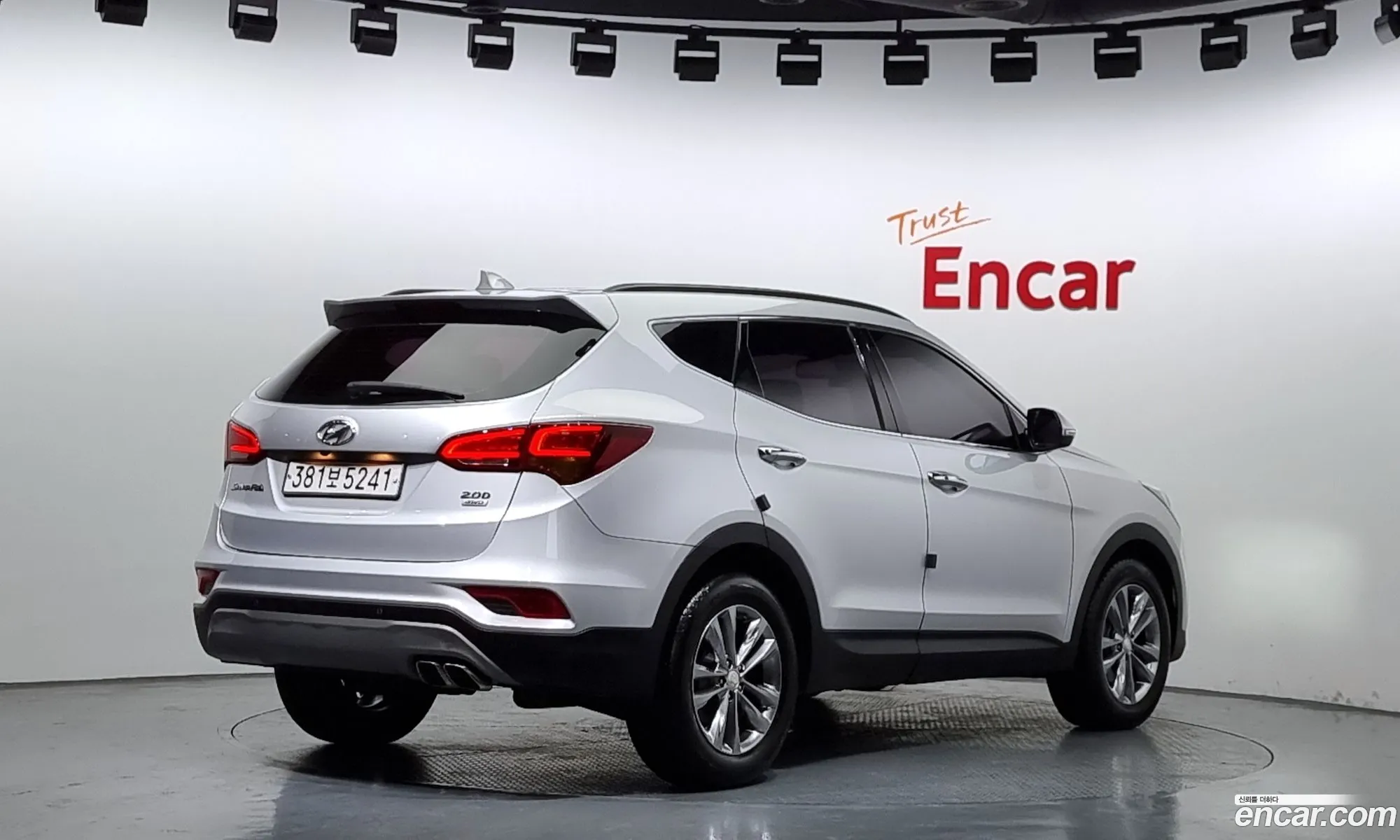 Hyundai Santa Fe Diesel 20 4Wd 2018 - фотография 13185070