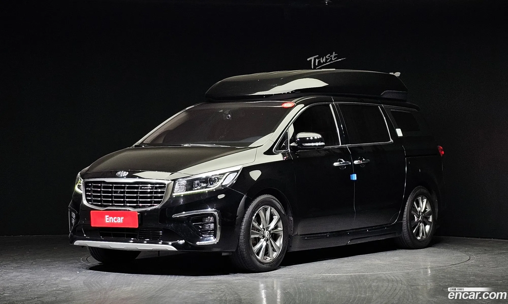 Kia Carnival Iii 9-Seater High Limousine 2019 - фотография 15067676