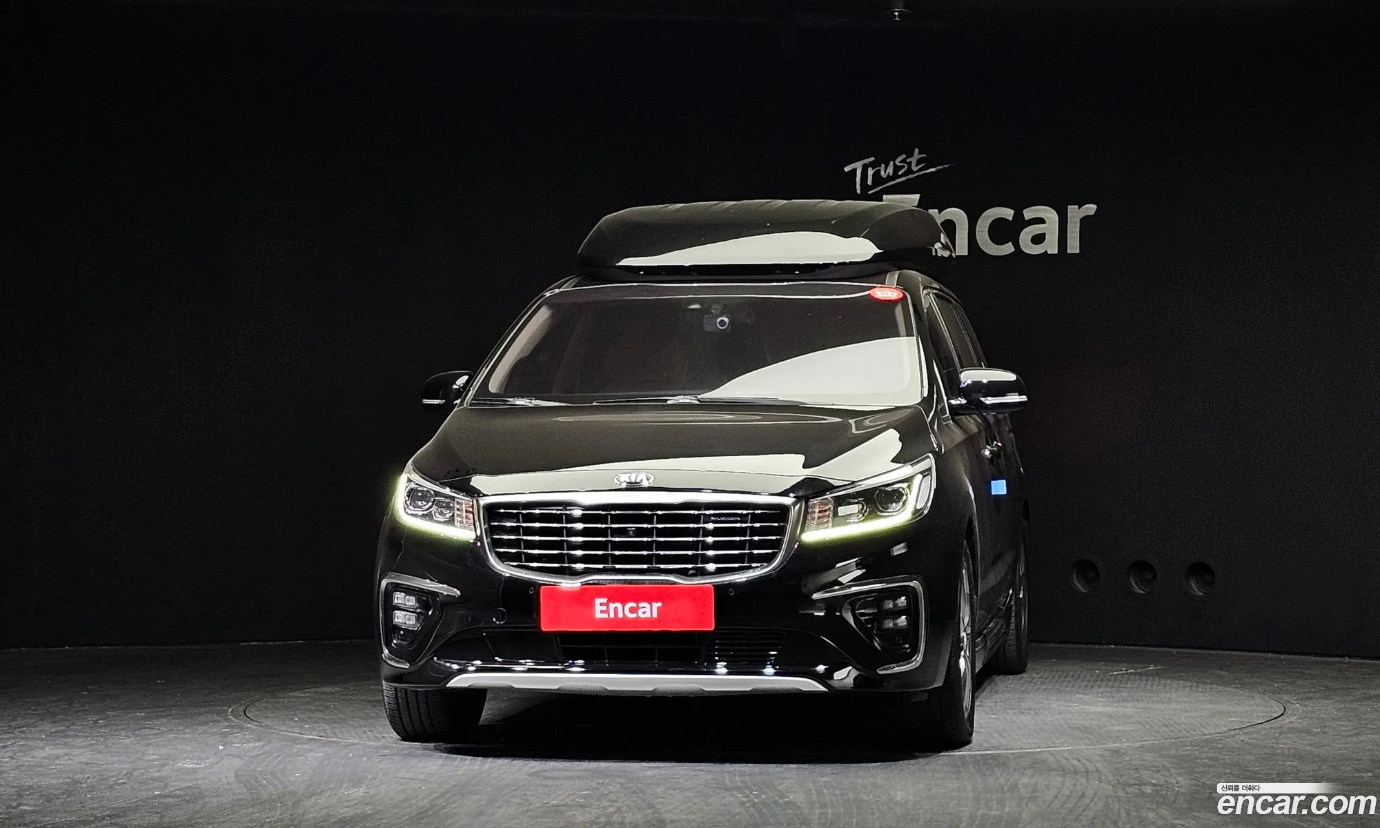 Kia Carnival Iii 9-Seater High Limousine 2019 - фотография 15067678