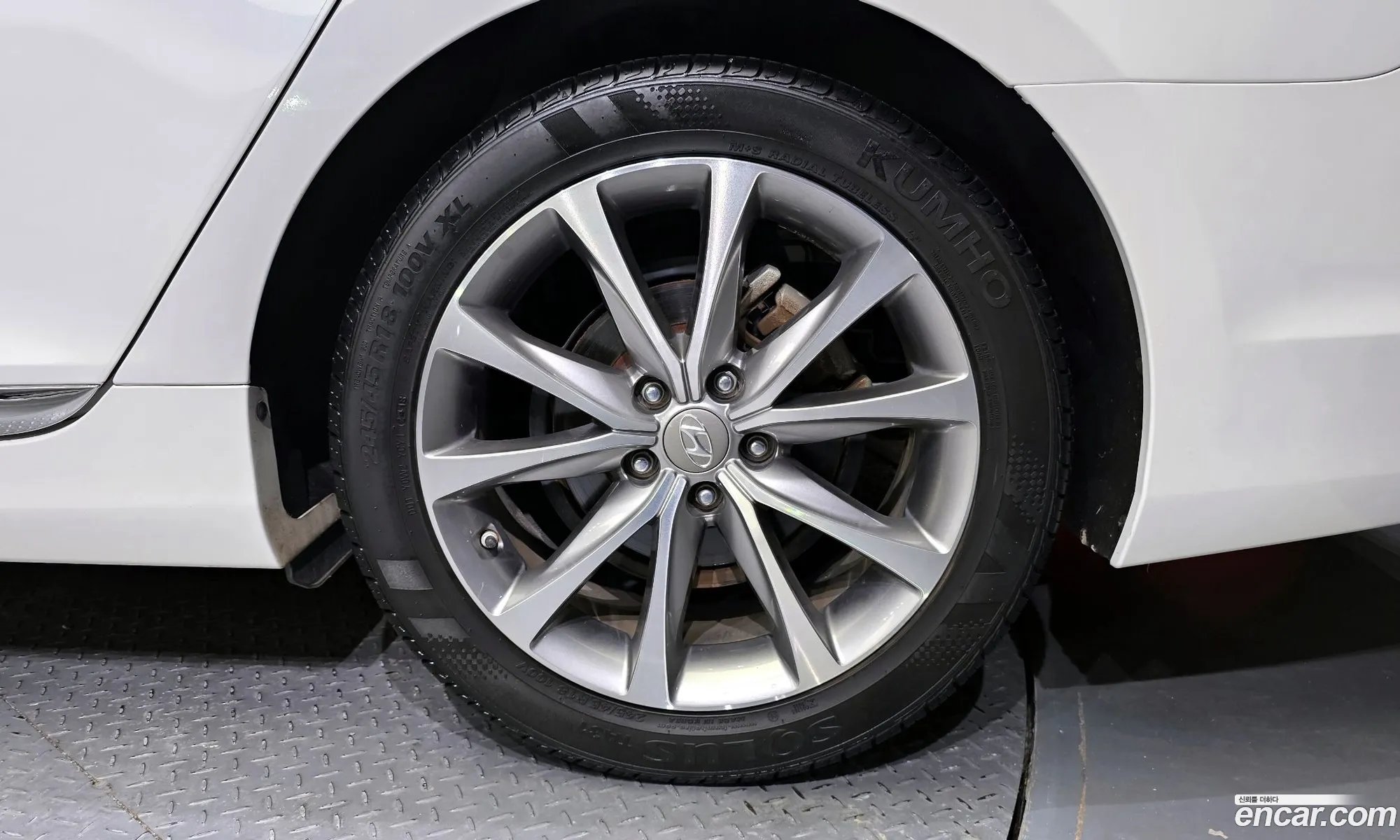 Hyundai Grandeur Hg300 Exclusive Collection 2016 - фотография 11390439