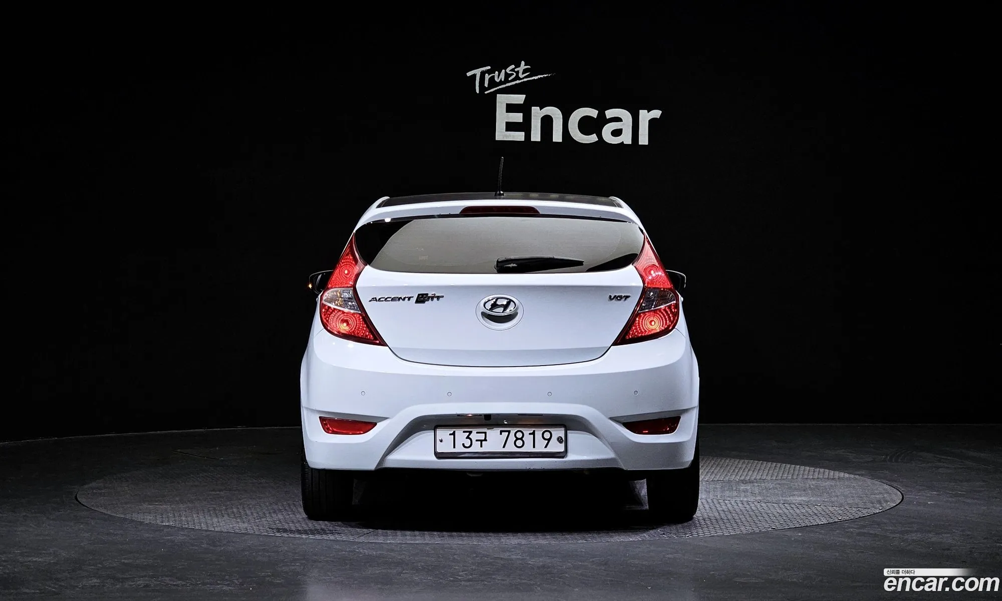 Hyundai Accent Iv Witt Diesel 16 Vgt Smart 2014 - фотография 12018304