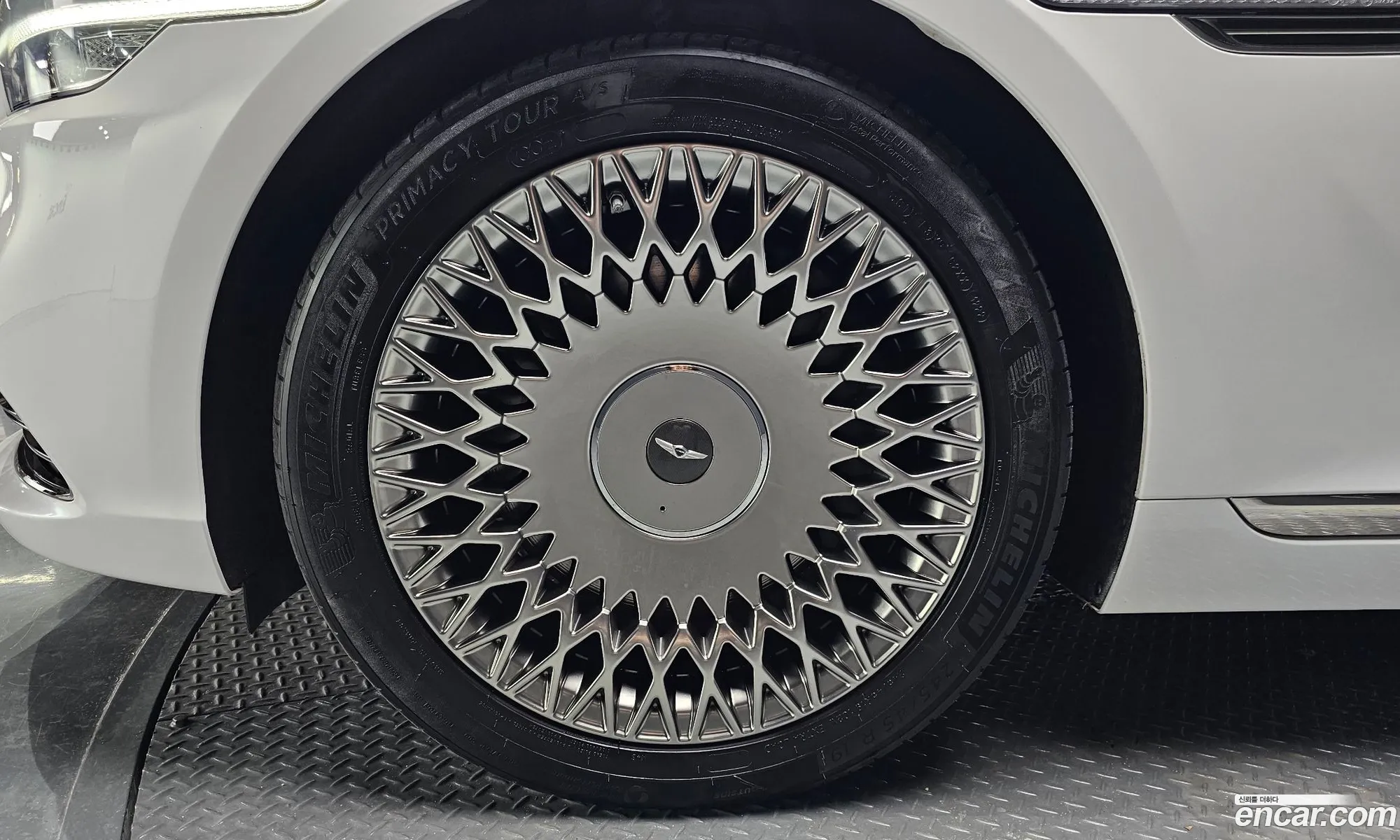 Genesis G90 33 T Awd Premium Luxury - фотография 12561187