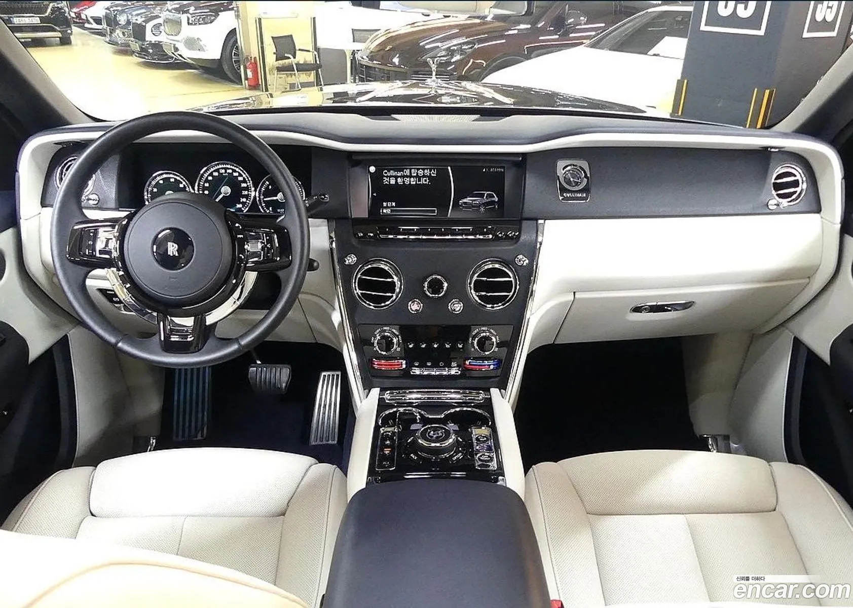 Rolls-Royce Cullinan Cullinan 67 V12 2019 - фотография 3507830