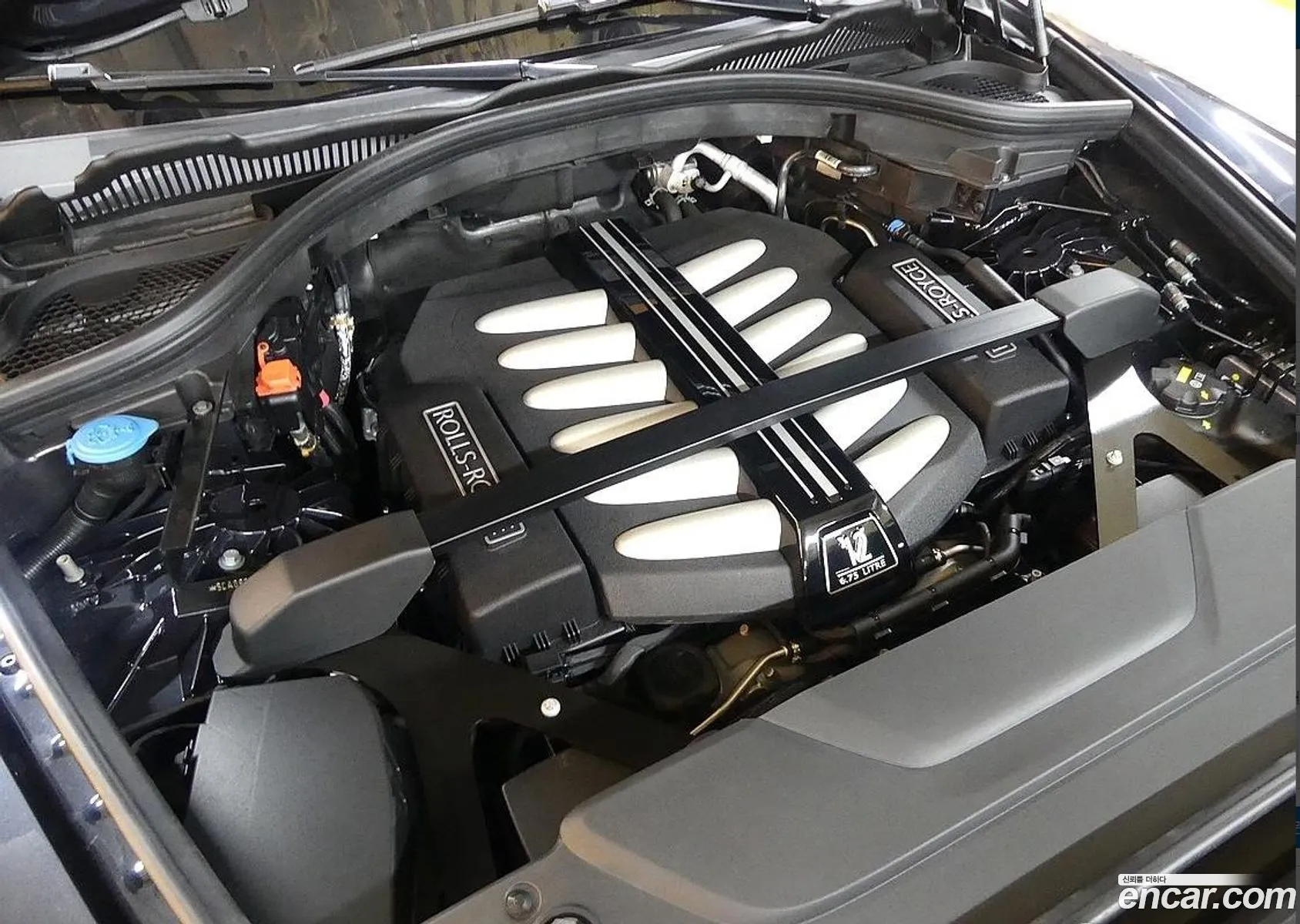 Rolls-Royce Cullinan Cullinan 67 V12 2019 - фотография 3507831