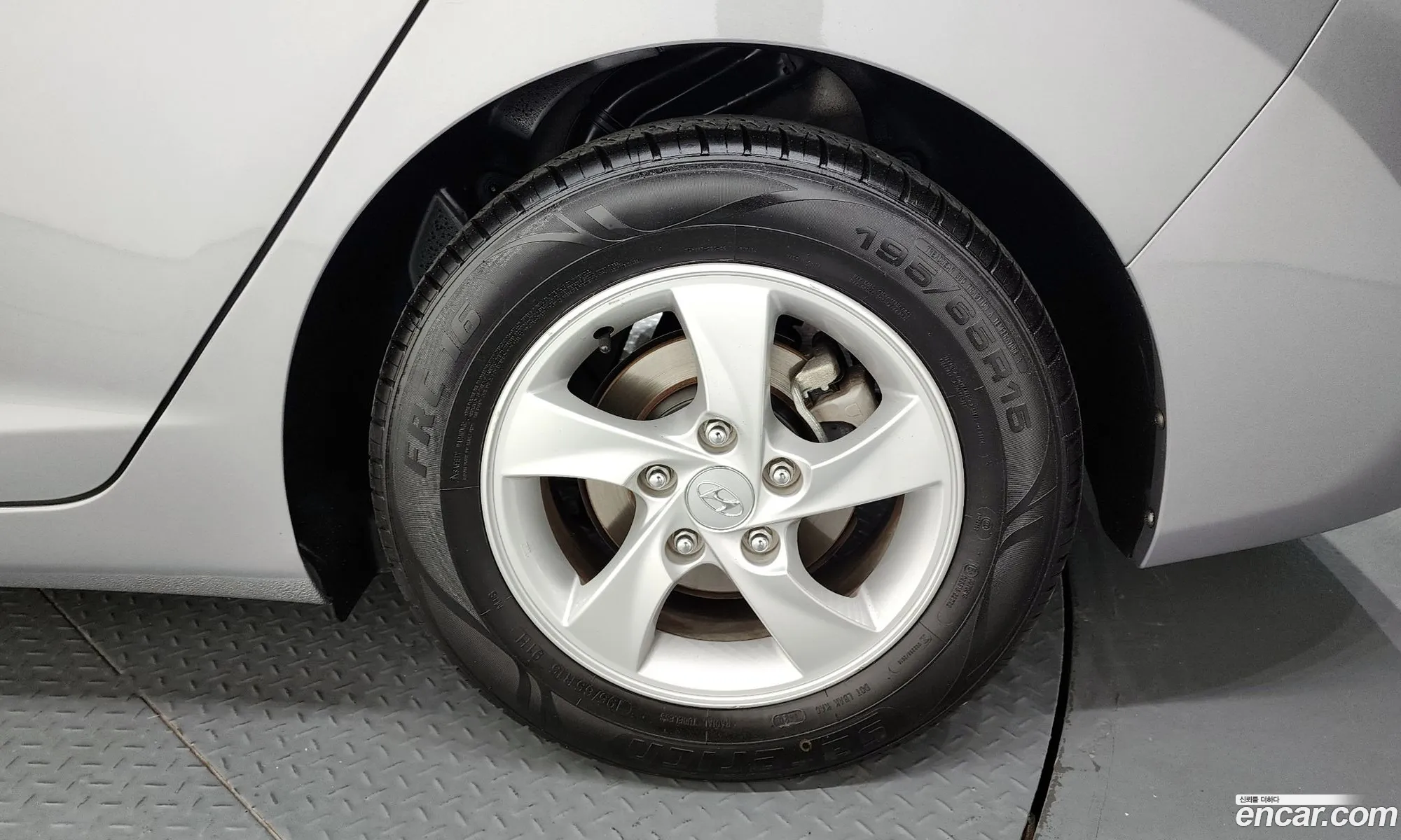 Hyundai Avante 16 Gdi Smart 2015 - фотография 15721091