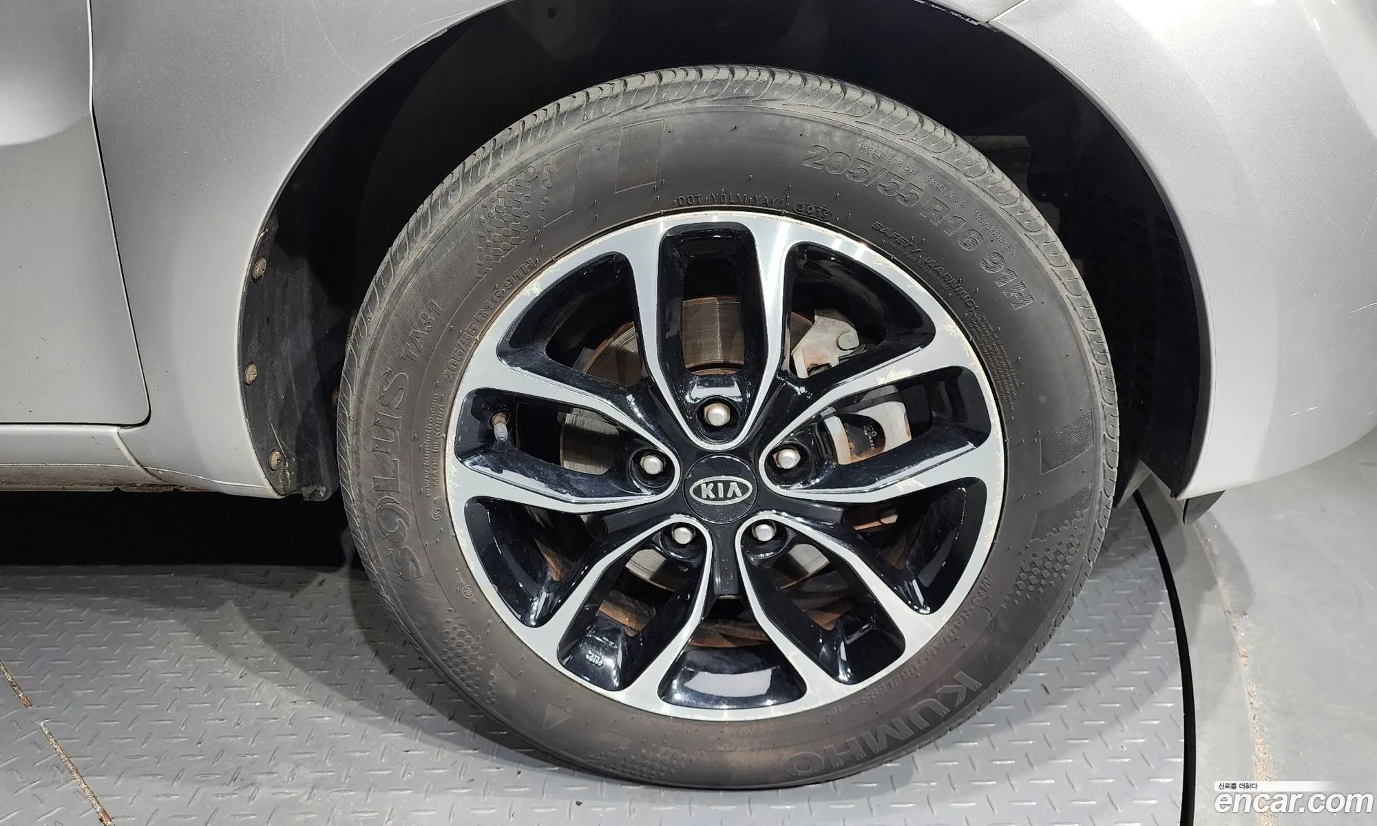 Kia Soul I 16 2U 2011 - фотография 11814515