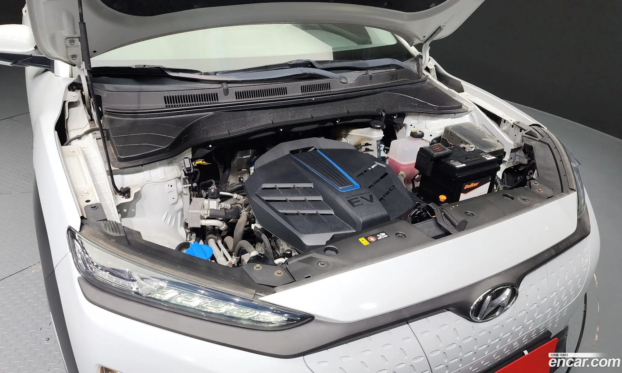 Hyundai Kona Electric Modern - фотография 12102045