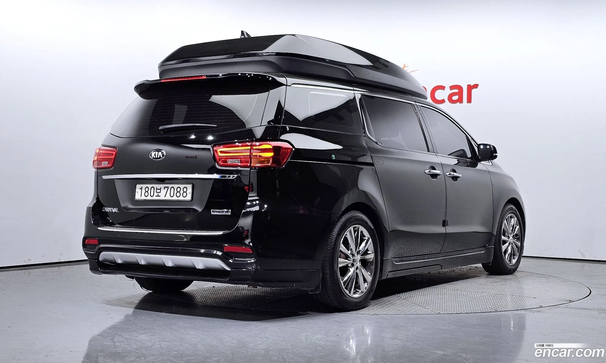 Kia Carnival Iii Gasoline 9-Seater High Limousine 2019 - фотография 12546019
