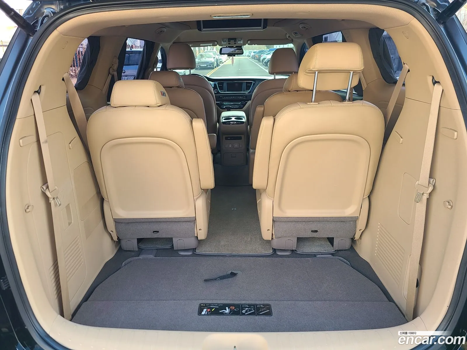 Kia Carnival Iii 9-Seater High Limousine 2019 - фотография 12486493