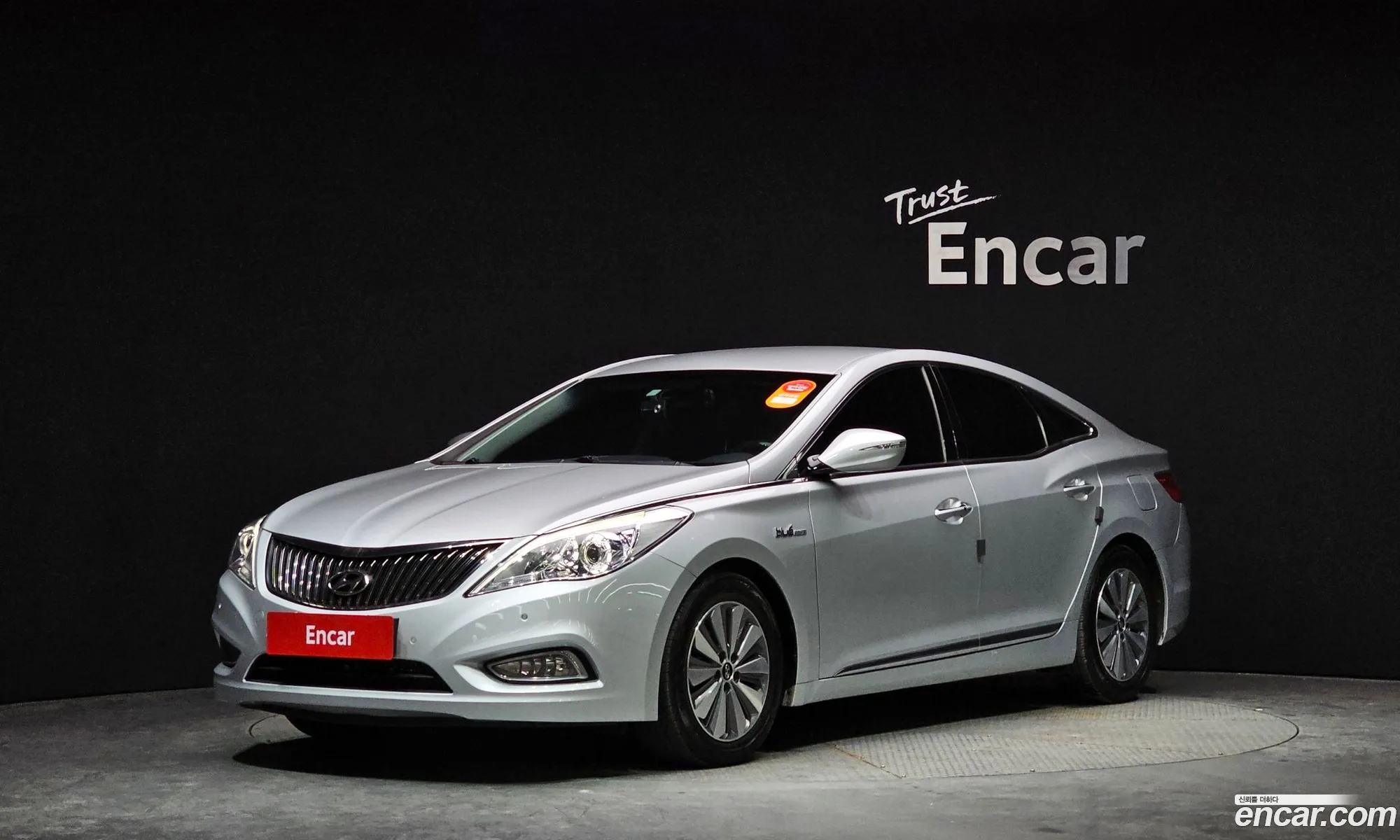 Hyundai Grandeur V Premium 2015 - фотография 18949817