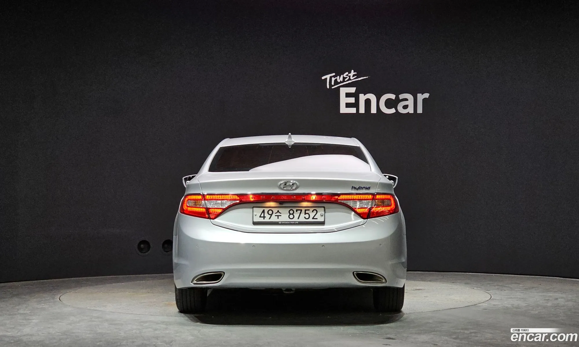 Hyundai Grandeur V Premium 2015 - фотография 18949820