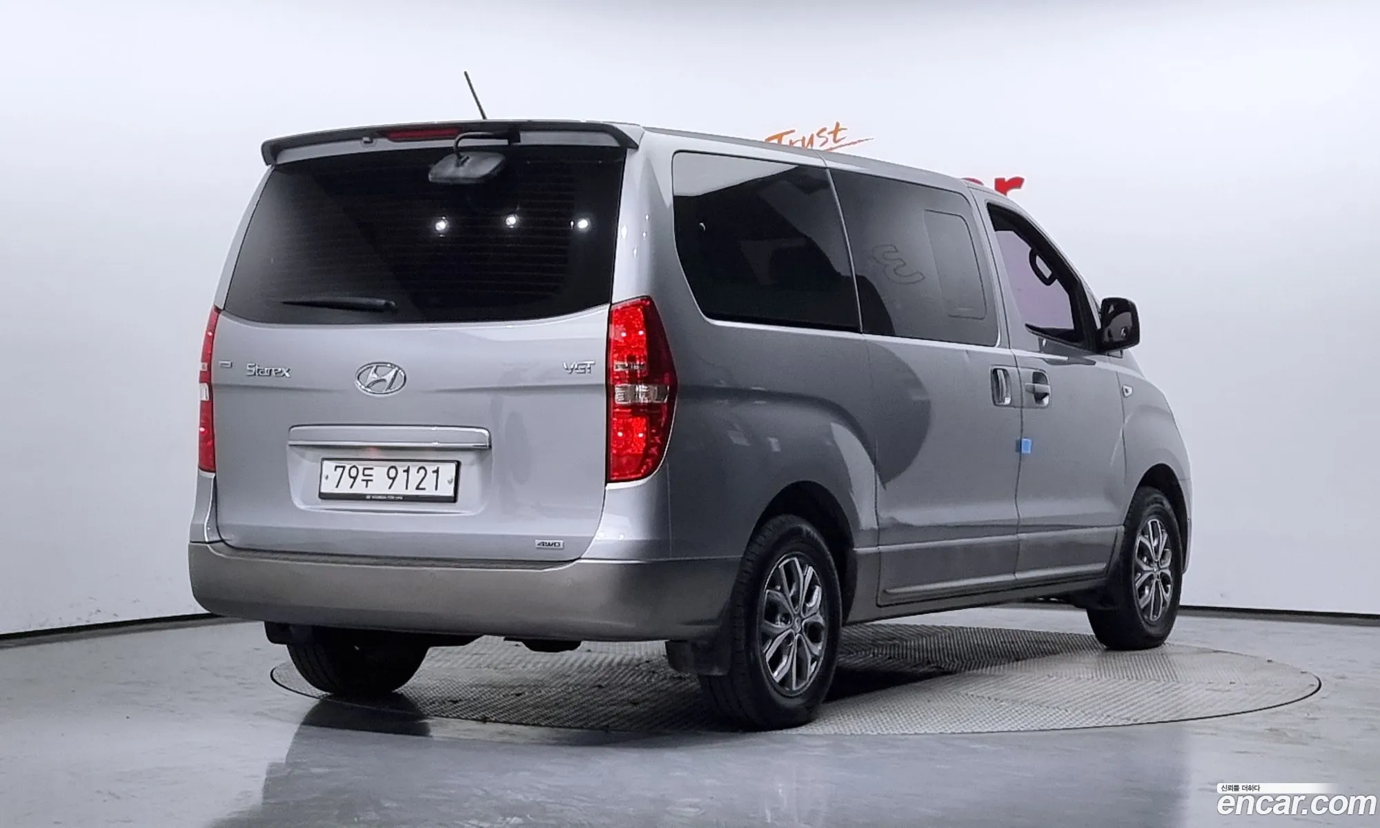 Hyundai Starex 4Wd 12-Seater Wagon 2017 - фотография 11881230