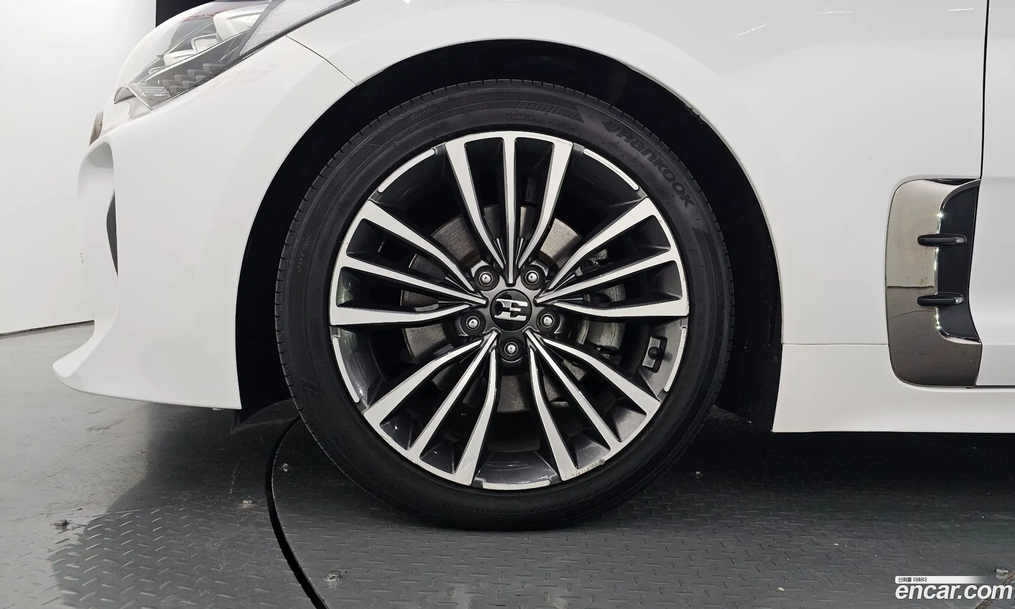 Kia Stinger I 20 Turbo 2Wd 2018 - фотография 12337248