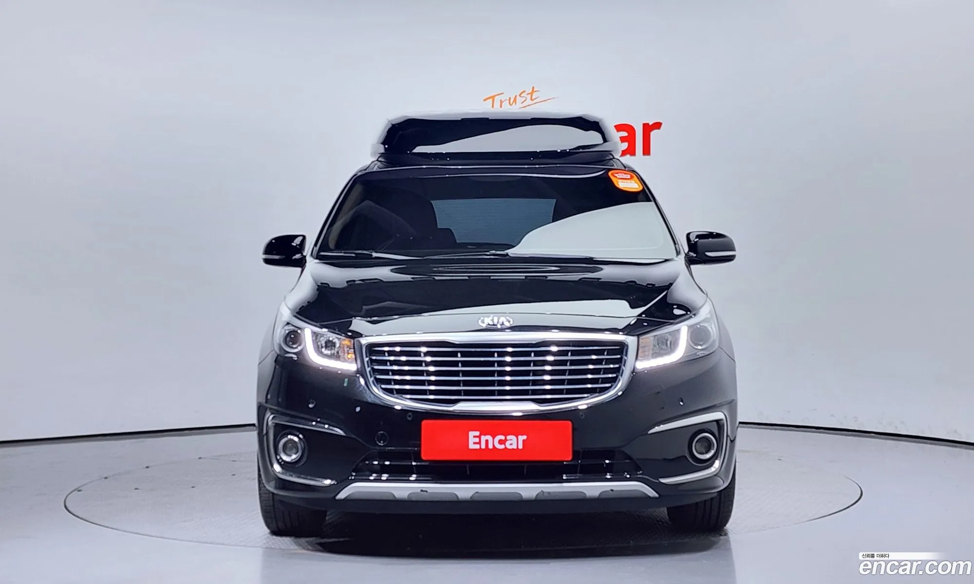 Kia Carnival 9-Seater High Limousine 2015 - фотография 11103528