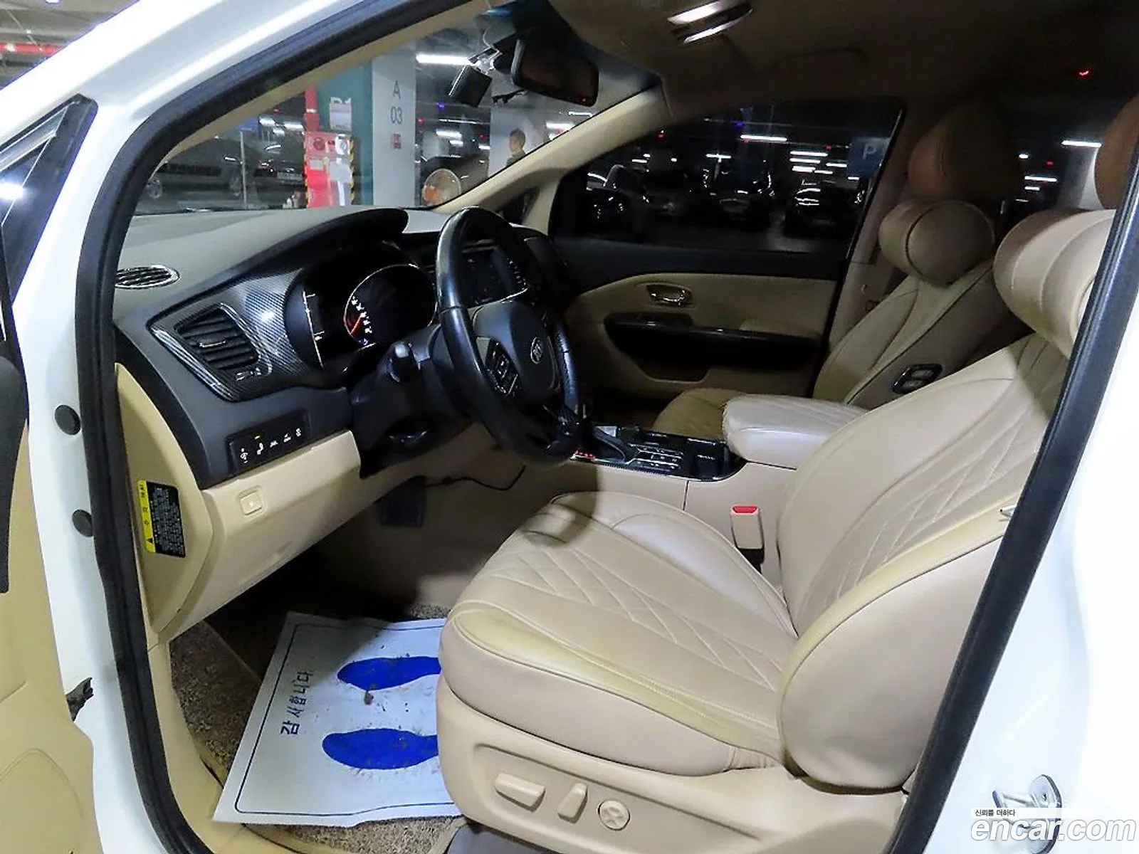 Kia Carnival Iii 9-Seater High Limousine 2019 - фотография 11274123