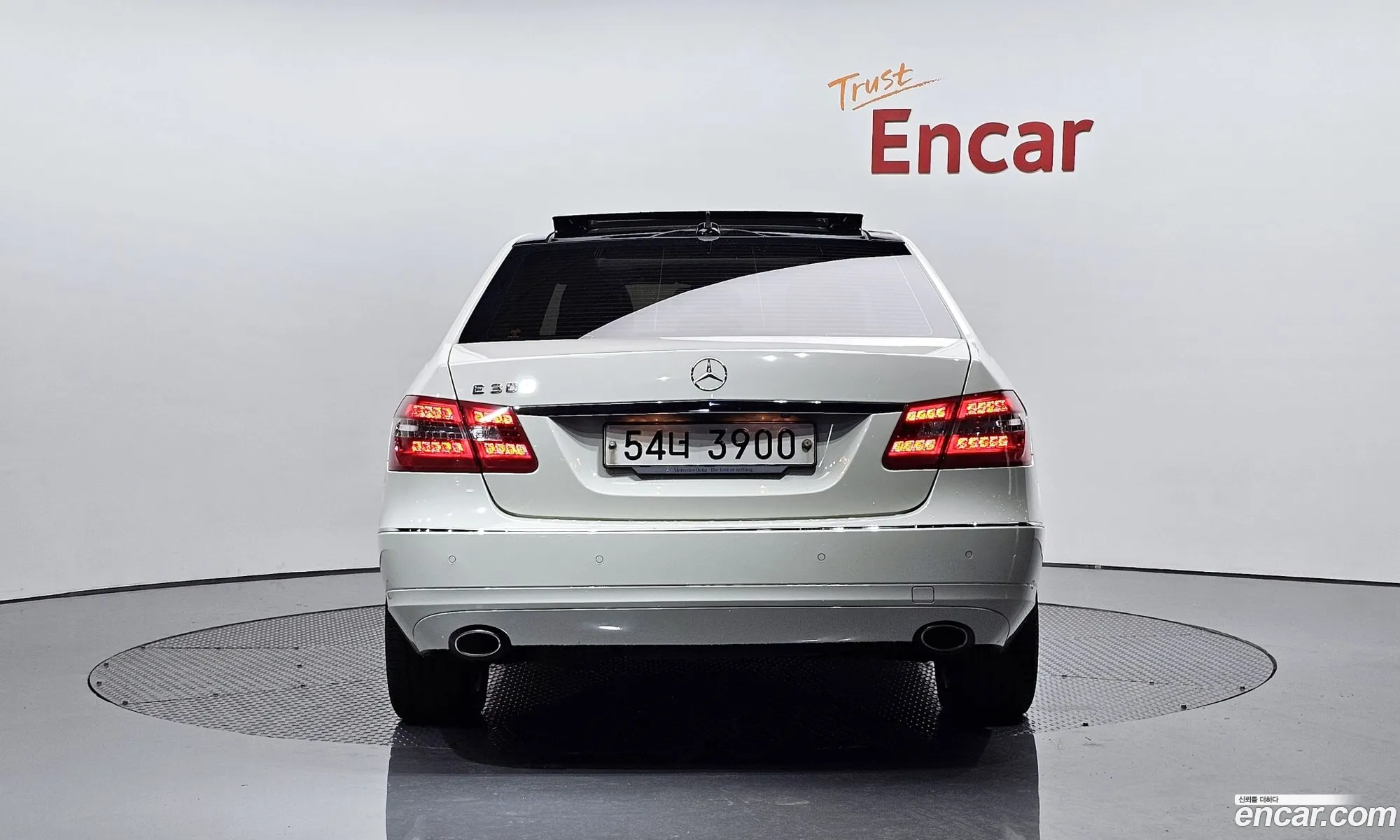 Mercedes E-Class W212 E300 Elegance - фотография 14012441