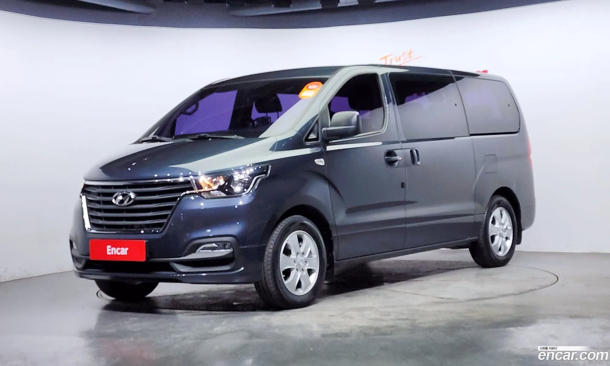 Hyundai The New Grand Starex Wagon 12-Seater Smart - фотография 11345020