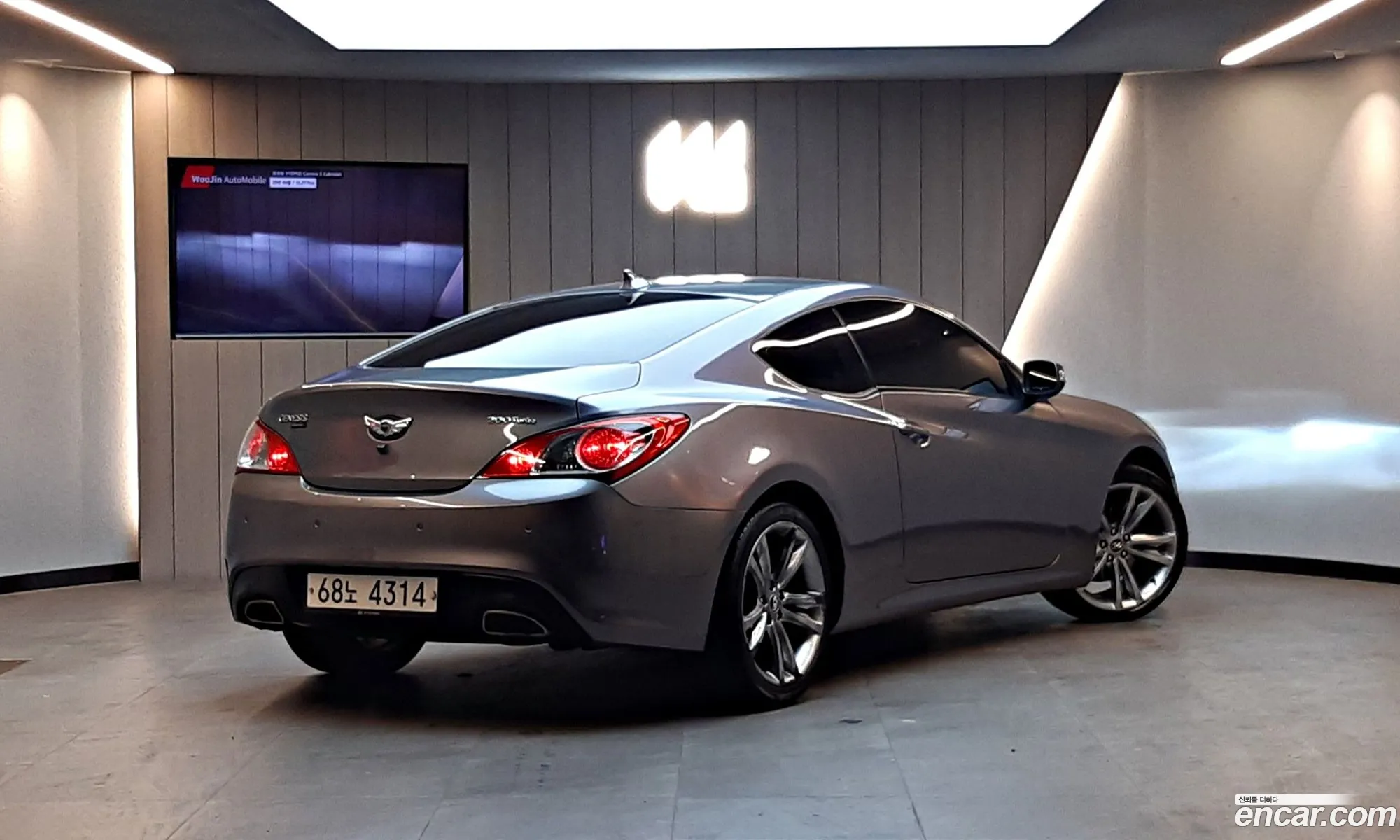 Hyundai Genesis I 200 Turbo P 2011 - фотография 18533882