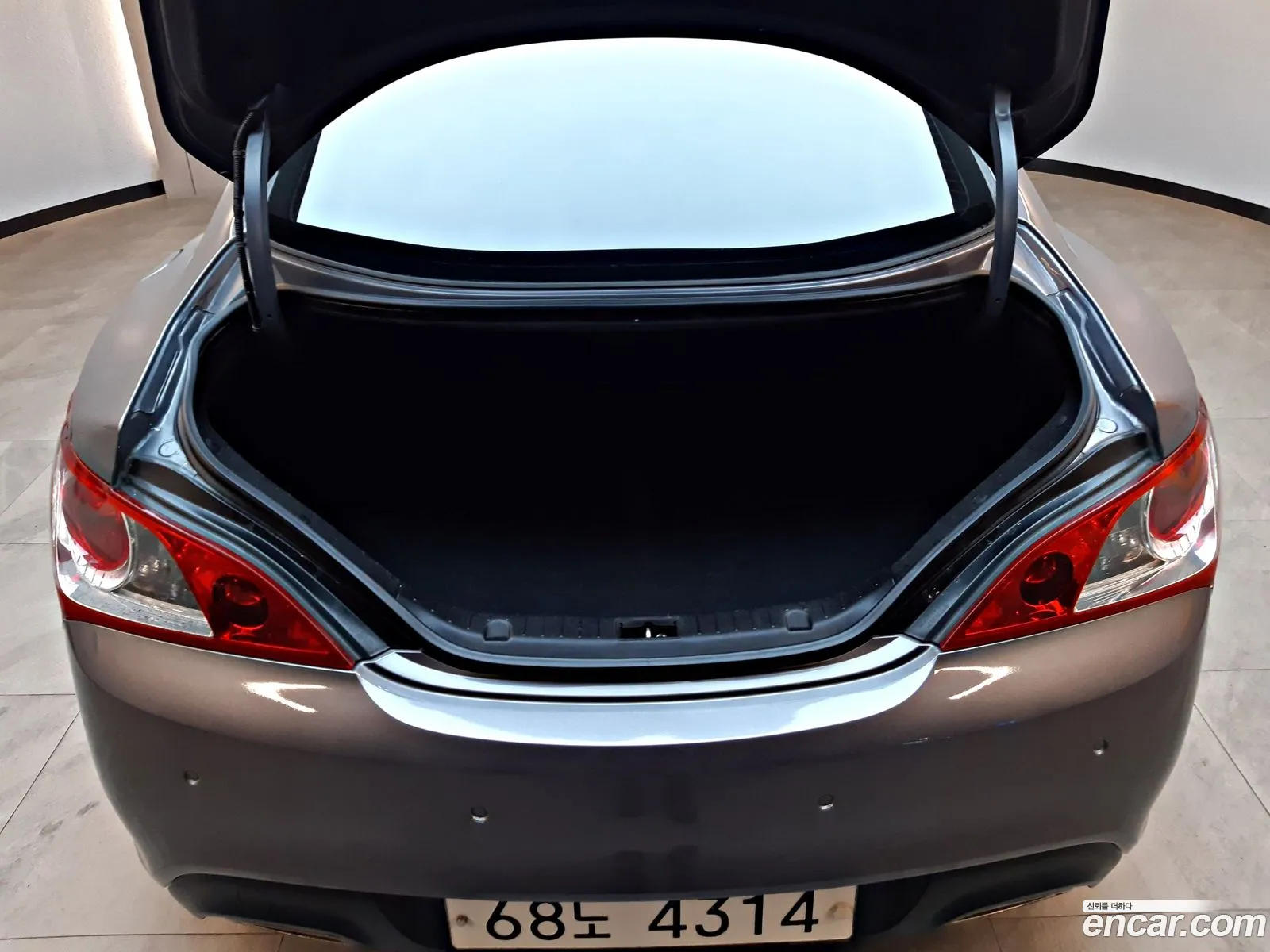 Hyundai Genesis I 200 Turbo P 2011 - фотография 18533885