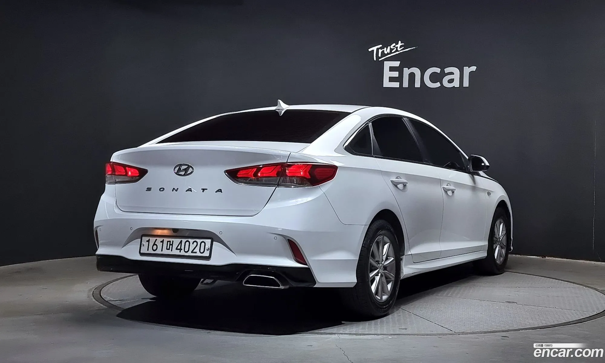 Hyundai Sonata Lpi Style 2019 - фотография 12171278