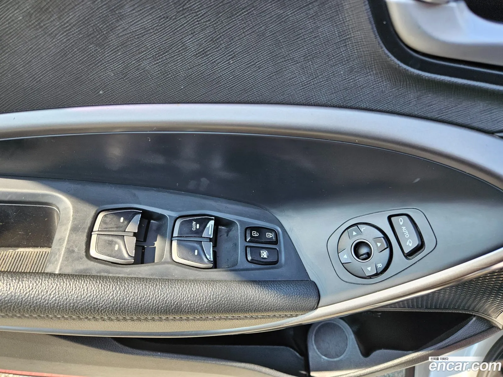 Hyundai Santa Fe Iii Diesel 20 2Wd 2016 - фотография 19126102