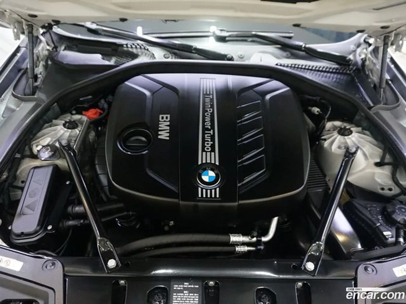 BMW 5Er Vi F10F11F07 520D 2013 - фотография 15101000
