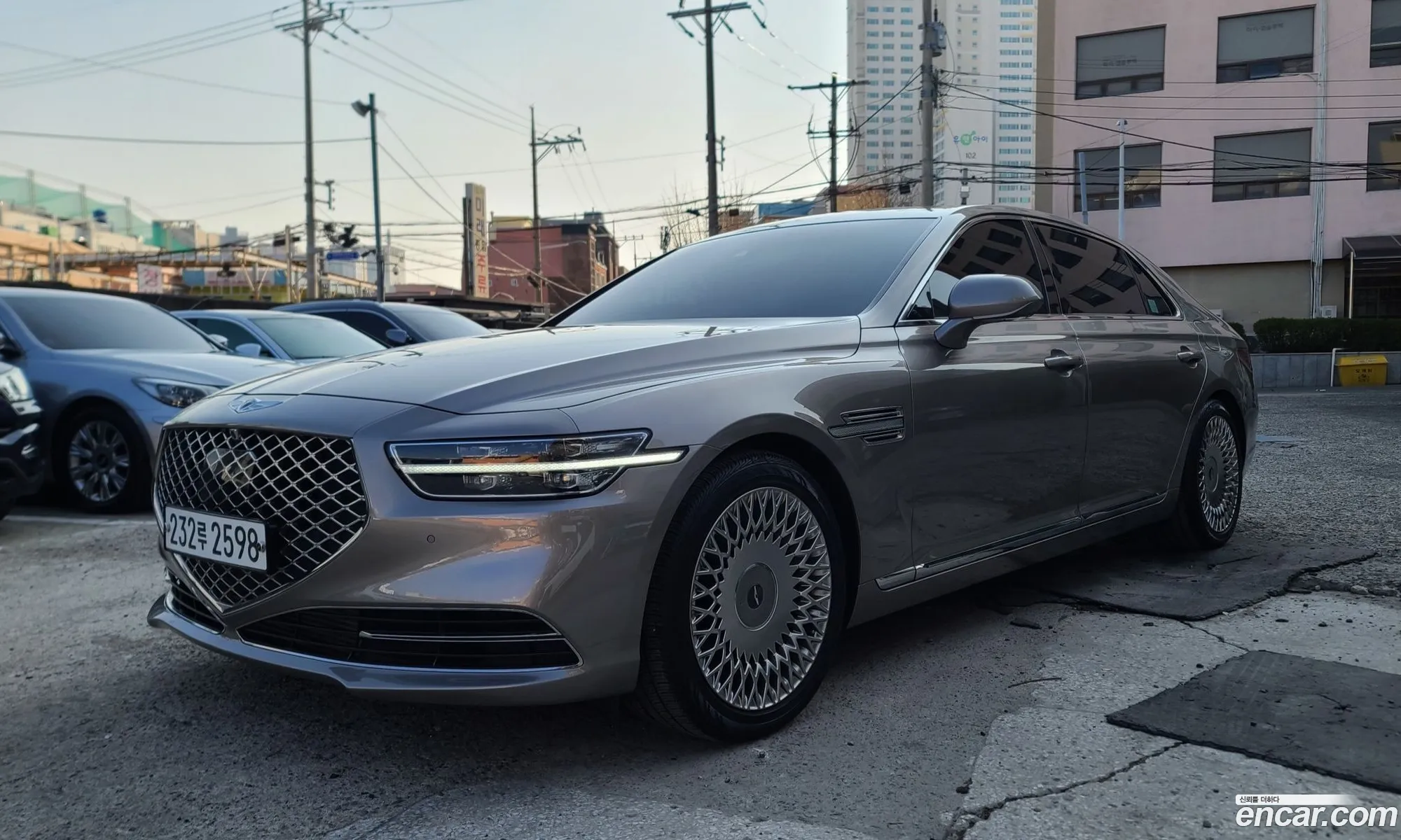 Genesis G90 I 33T Awd 2019 - фотография 1025291