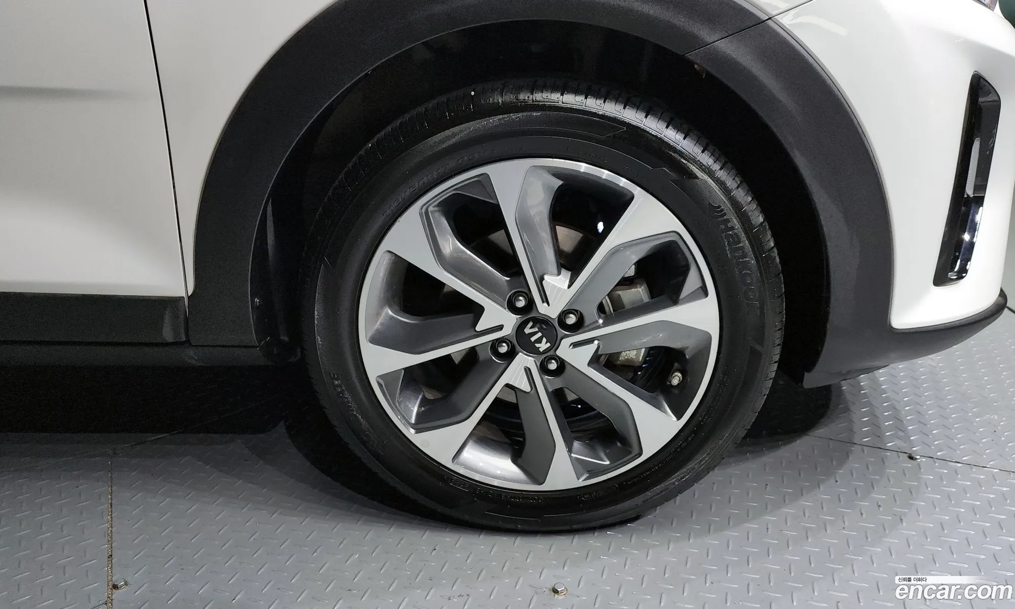 Kia Stonic Stonic 14 2018 - фотография 14707154
