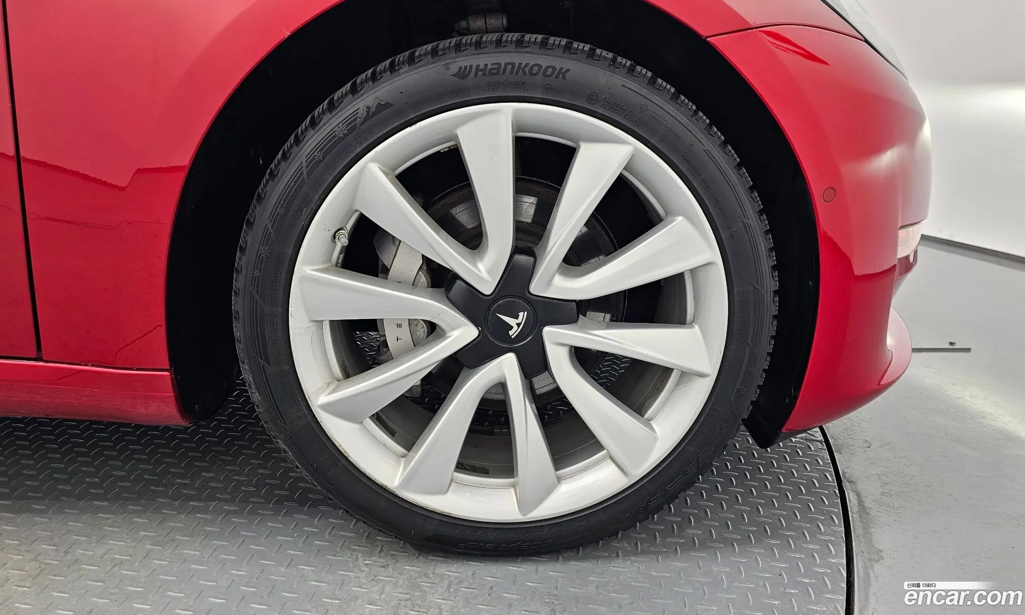 Tesla Model 3 I Long Range 2020 - фотография 3727373