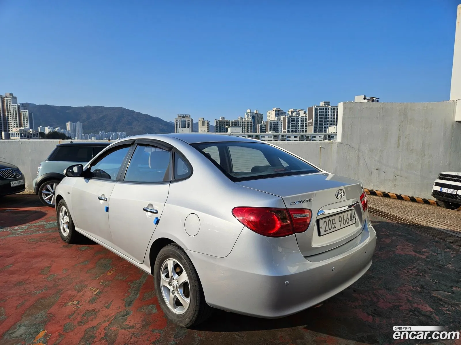 Hyundai Avante Hd 16 Vvt S16 Luxury - фотография 18492921
