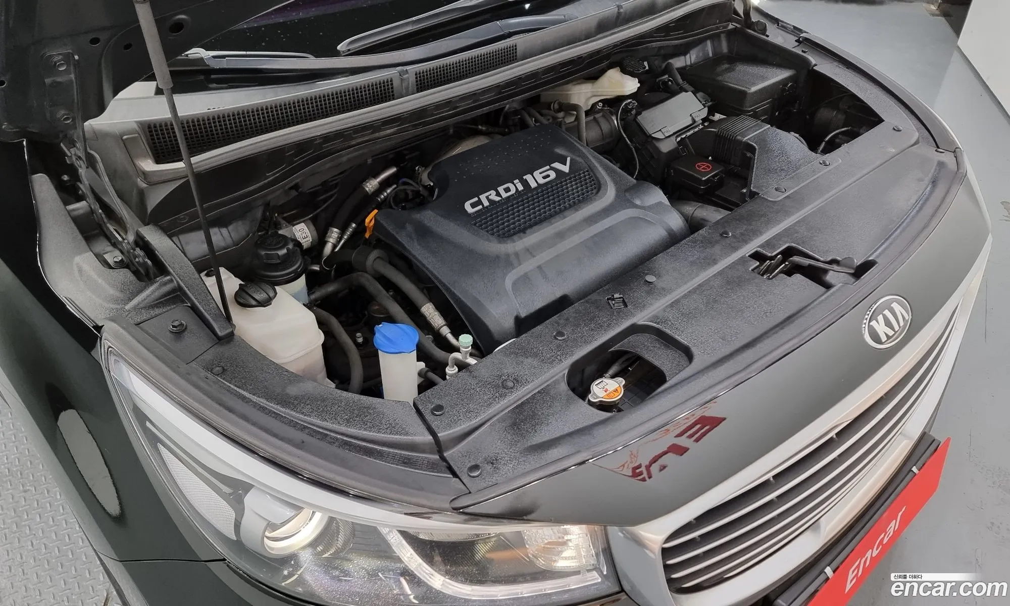 Kia Carnival 9-Seater Noblesse 2015 - фотография 11302433