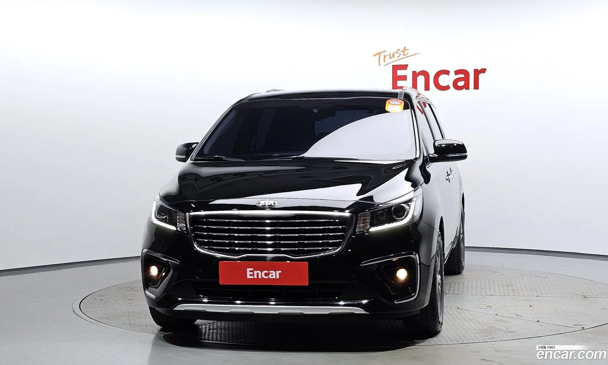Kia Carnival Iii 9-Seater Luxury 2019 - фотография 18589049