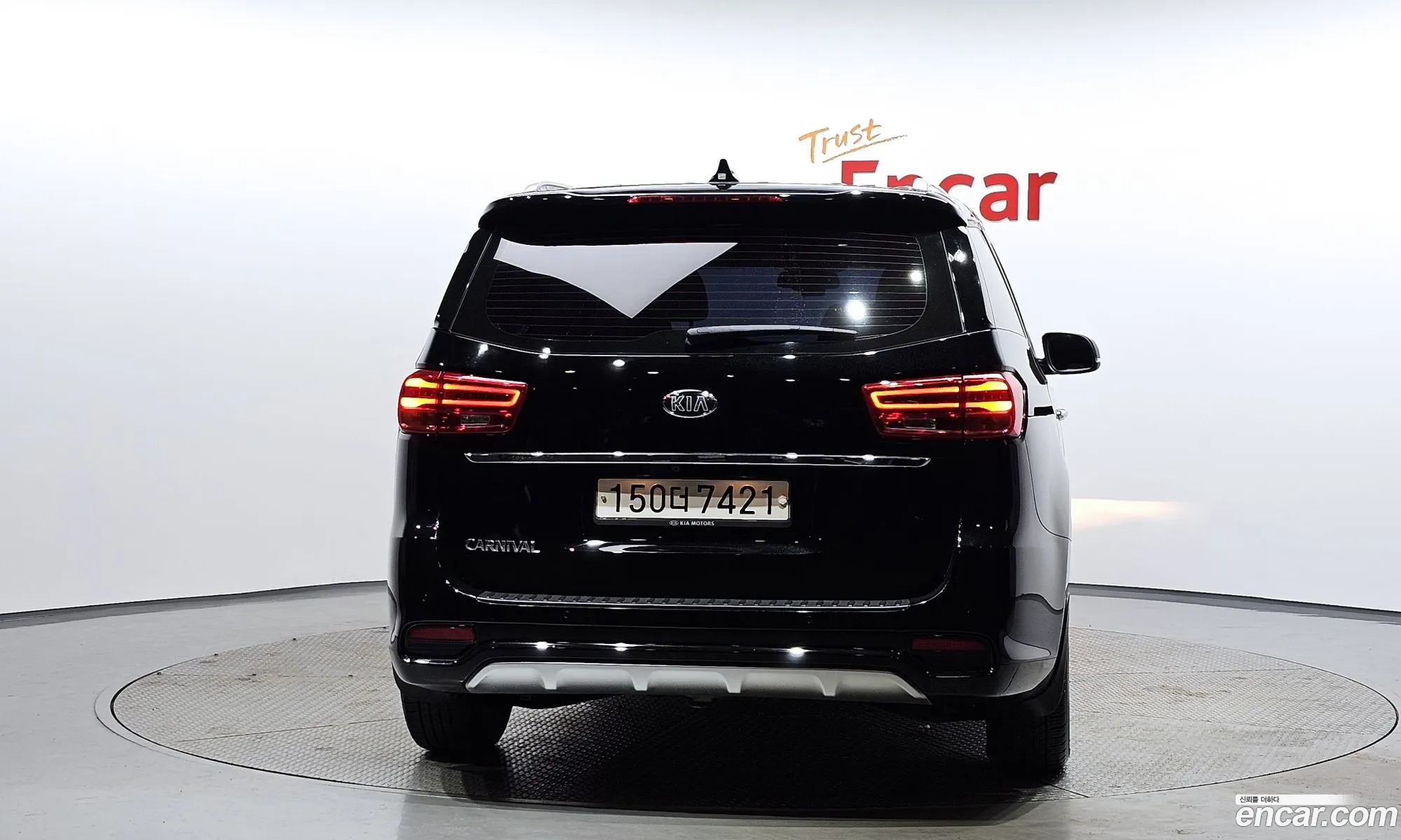 Kia Carnival Iii 9-Seater Luxury 2019 - фотография 18589050