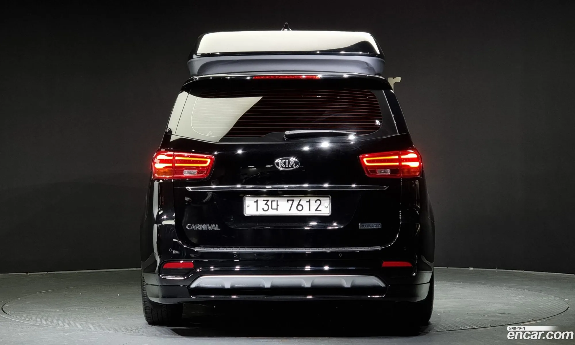 Kia Carnival Iii 9-Seater High Limousine 2019 - фотография 11098378