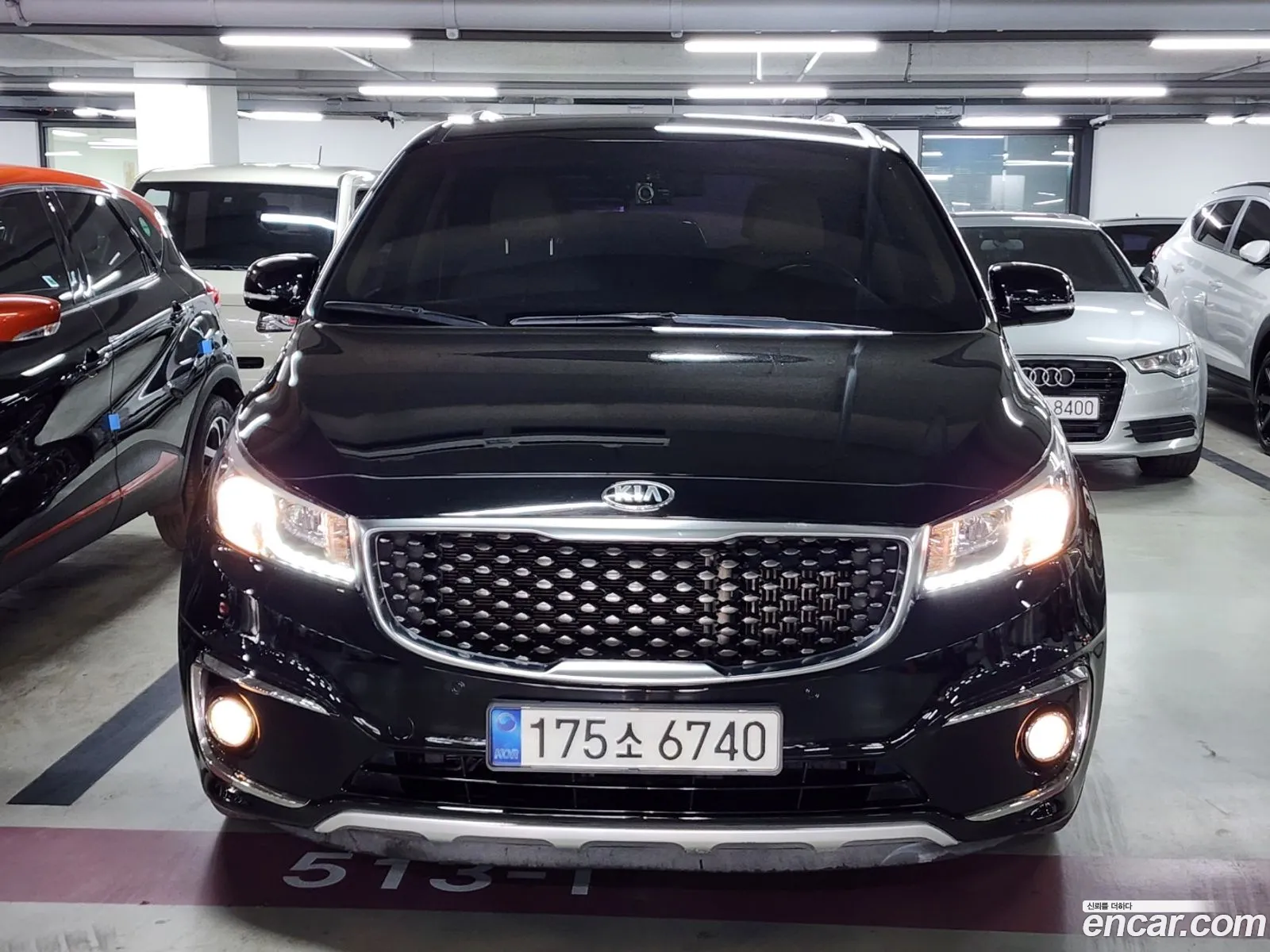Kia Carnival 7-Seater Limousine 2018 - фотография 12620906