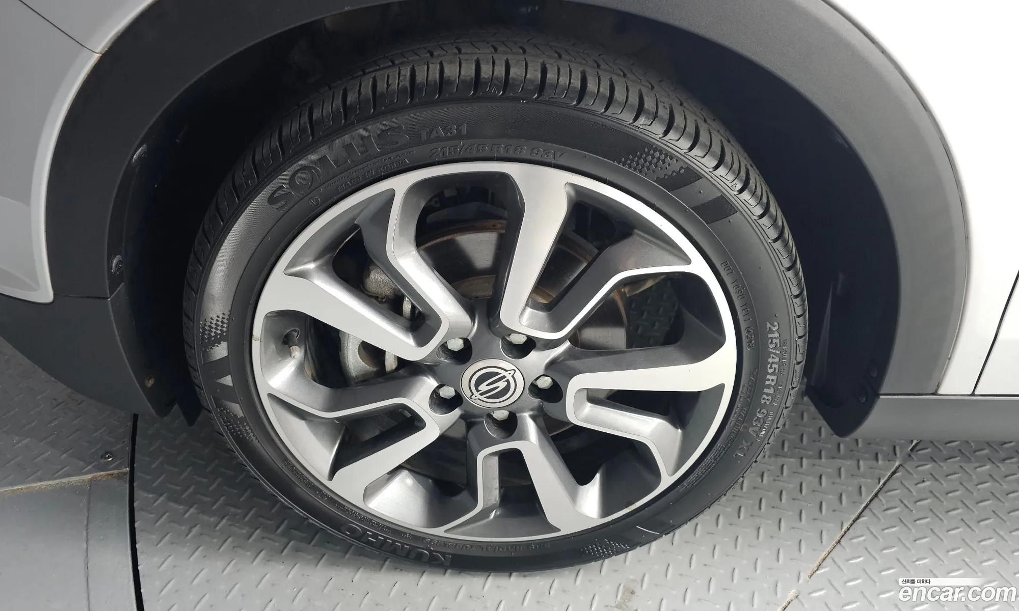 Ssangyong Tivoli Tivoli Vx 2Wd 2016 - фотография 14952986