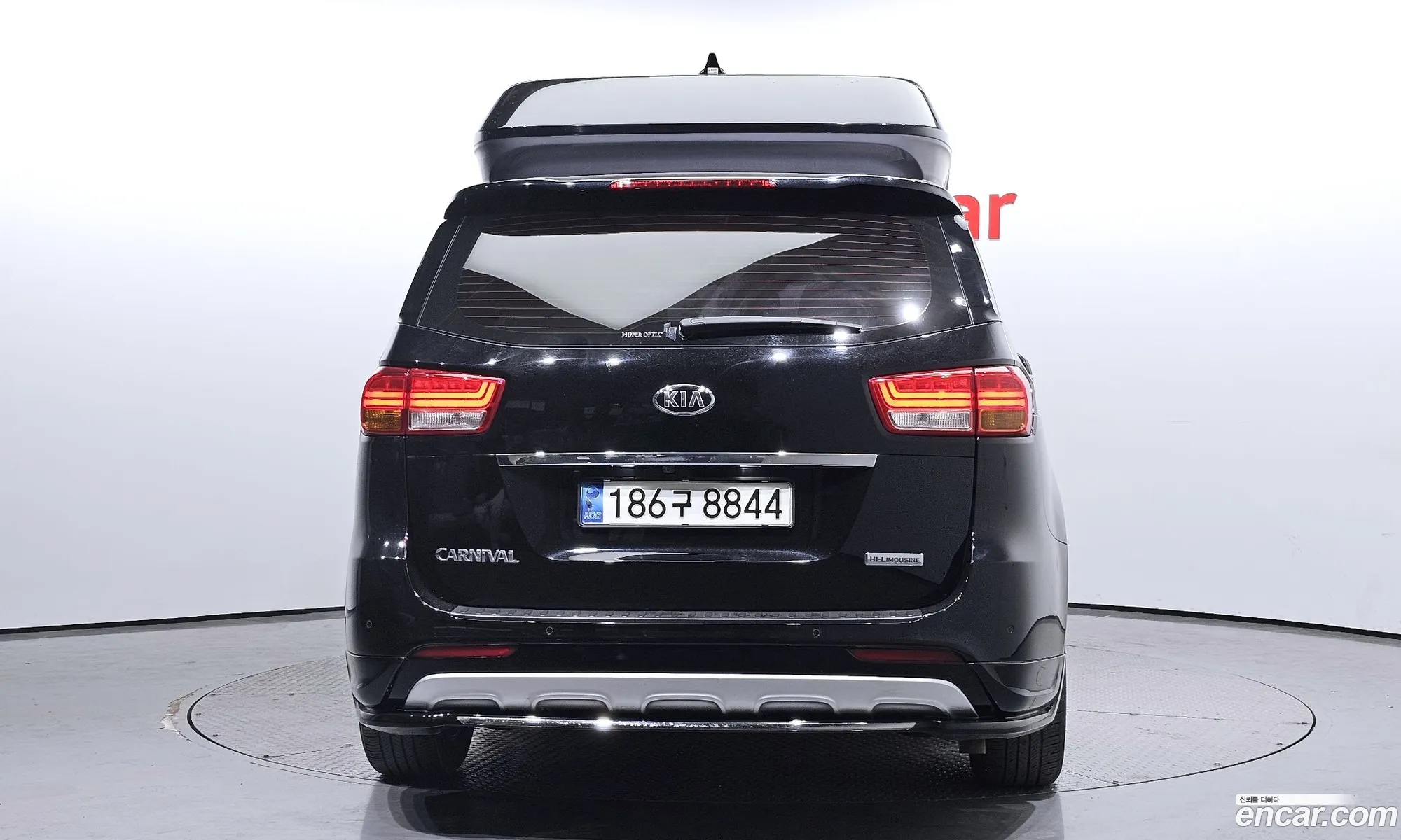 Kia Carnival 9-Seater Luxury 2017 - фотография 14400324