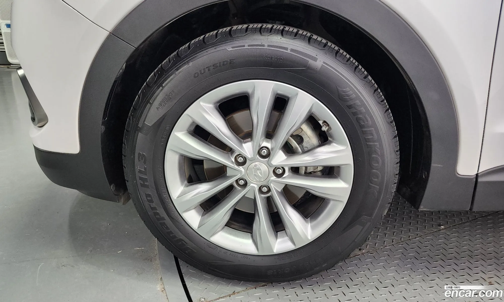 Hyundai Santa Fe Gasoline 20 Turbo 2Wd 2018 - фотография 19189838