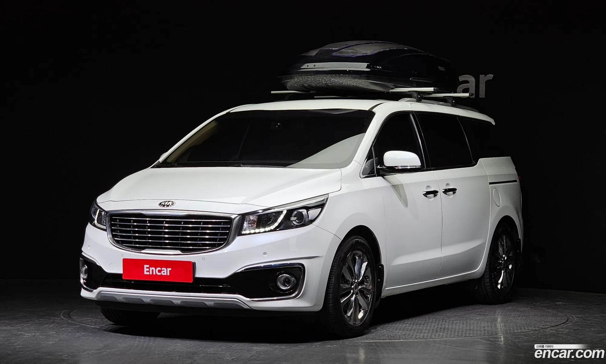 Kia Carnival 9-Seater Prestige 2018 - фотография 11823574