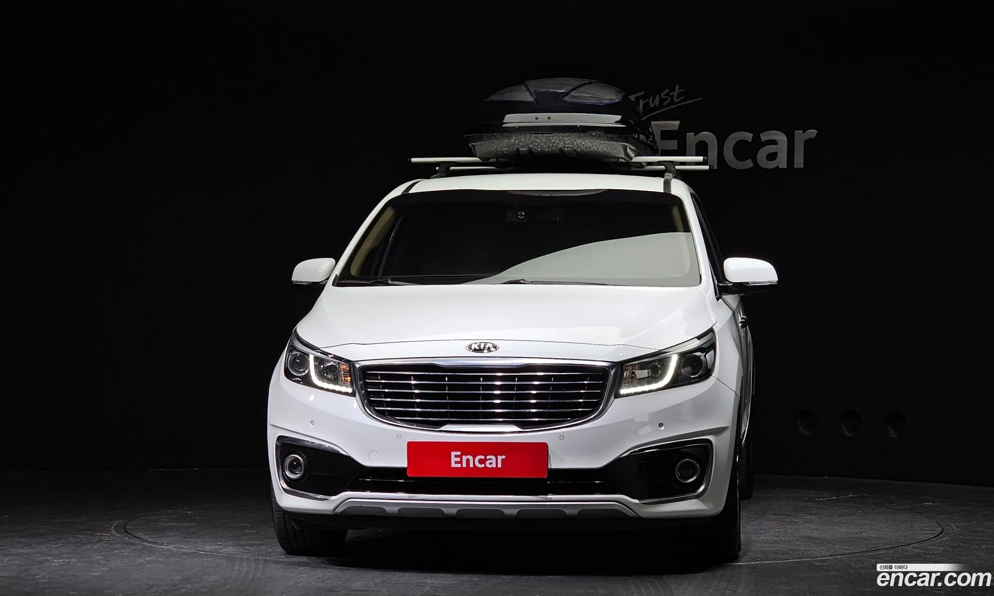 Kia Carnival 9-Seater Prestige 2018 - фотография 11823576