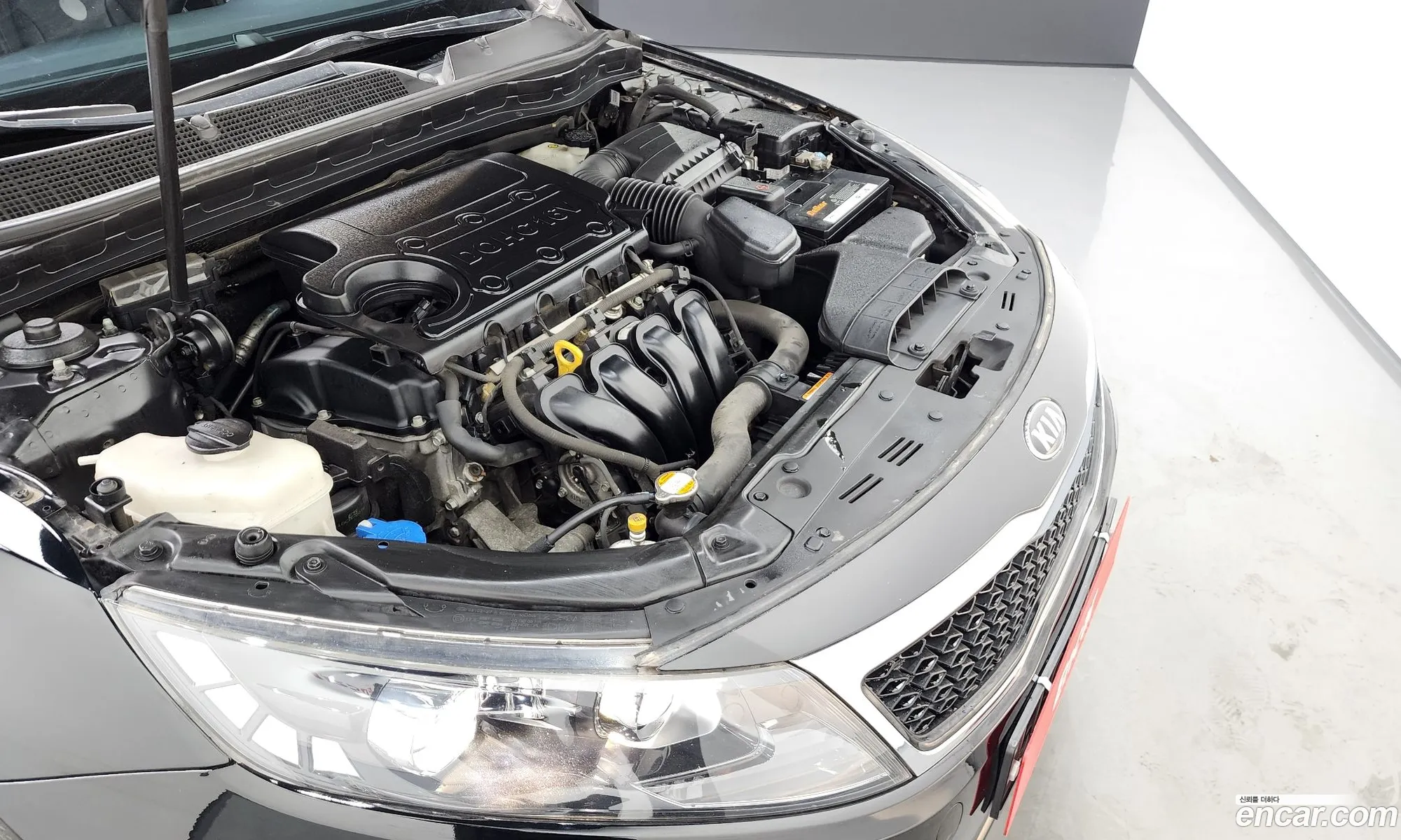 Kia K5 I 20 Prestige 2011 - фотография 13409640