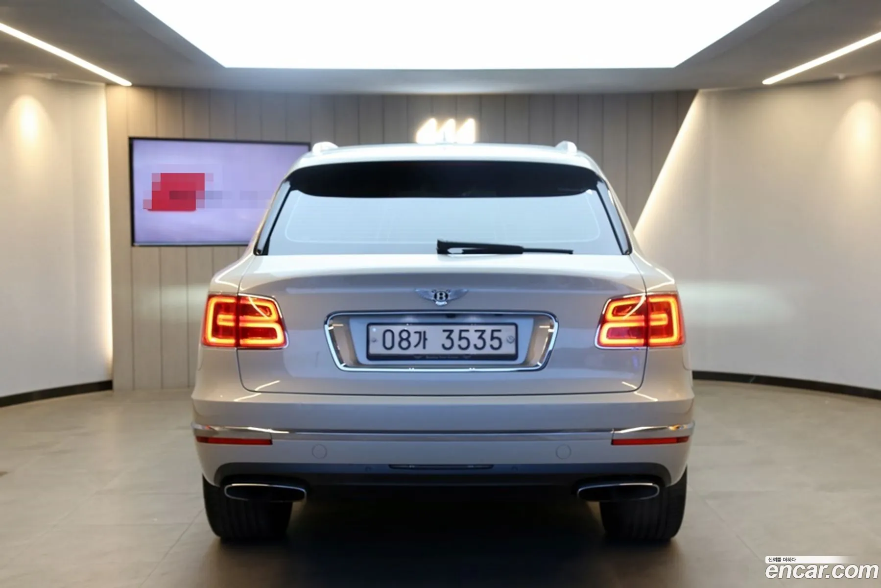 Bentley Bentayga I 60W12 2017 - фотография 14481821