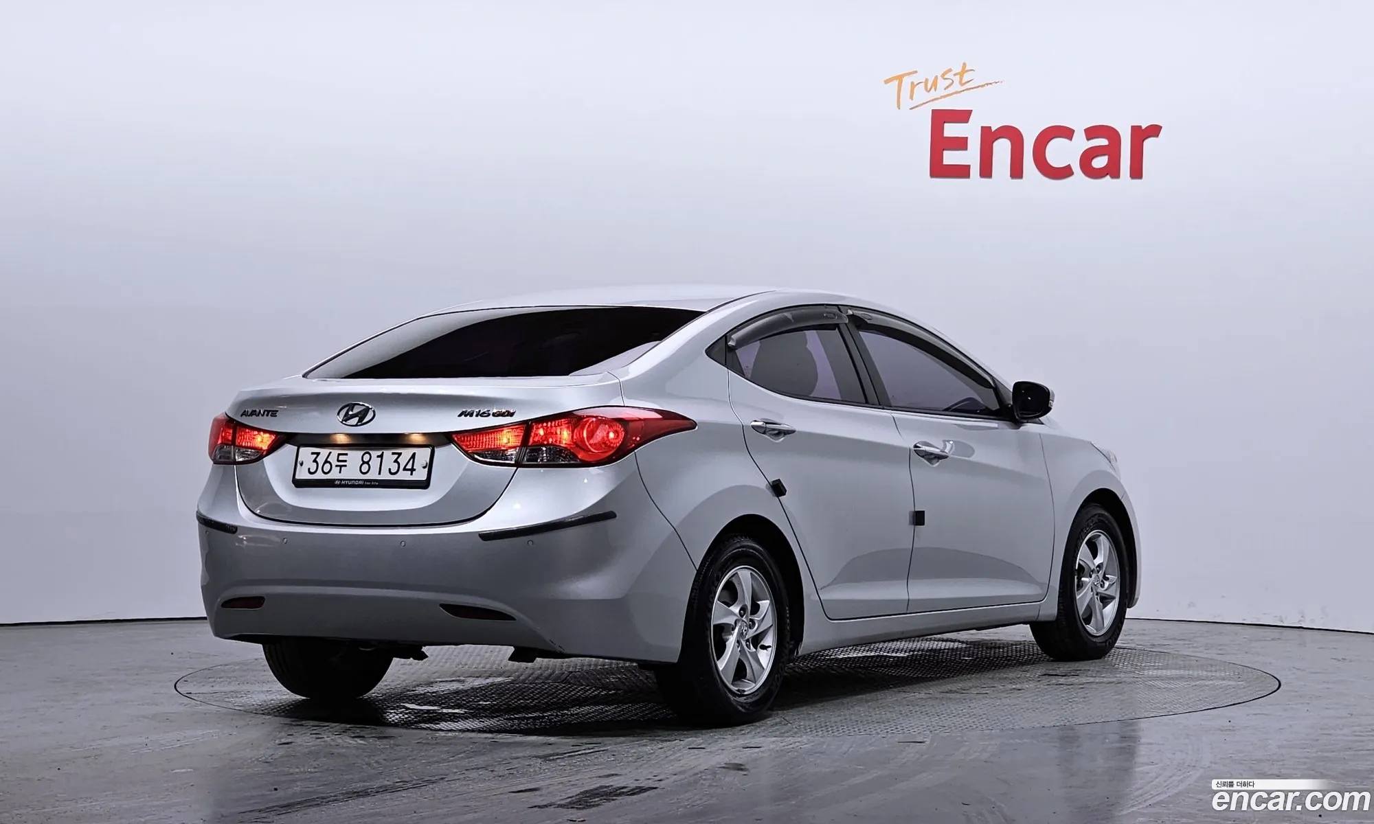 Hyundai Avante V M16 Gdi Luxury 2012 - фотография 18294107