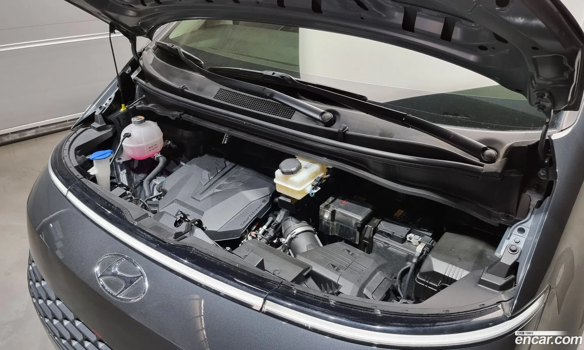 Hyundai Staria Staria L35 Cargo 3-Seater 2022 - фотография 14590943