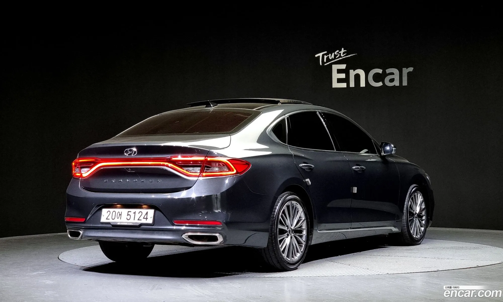 Hyundai Grandeur 22 Diesel Premium 2017 - фотография 12811604