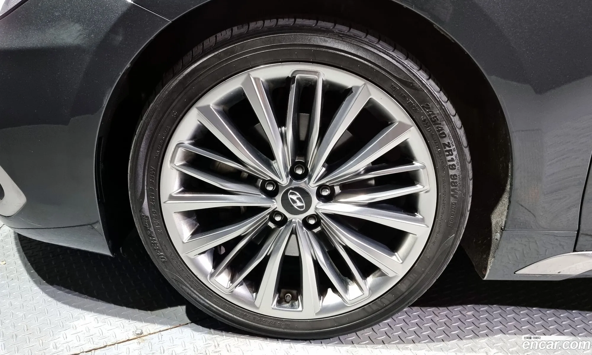 Hyundai Grandeur 22 Diesel Premium 2017 - фотография 12811607