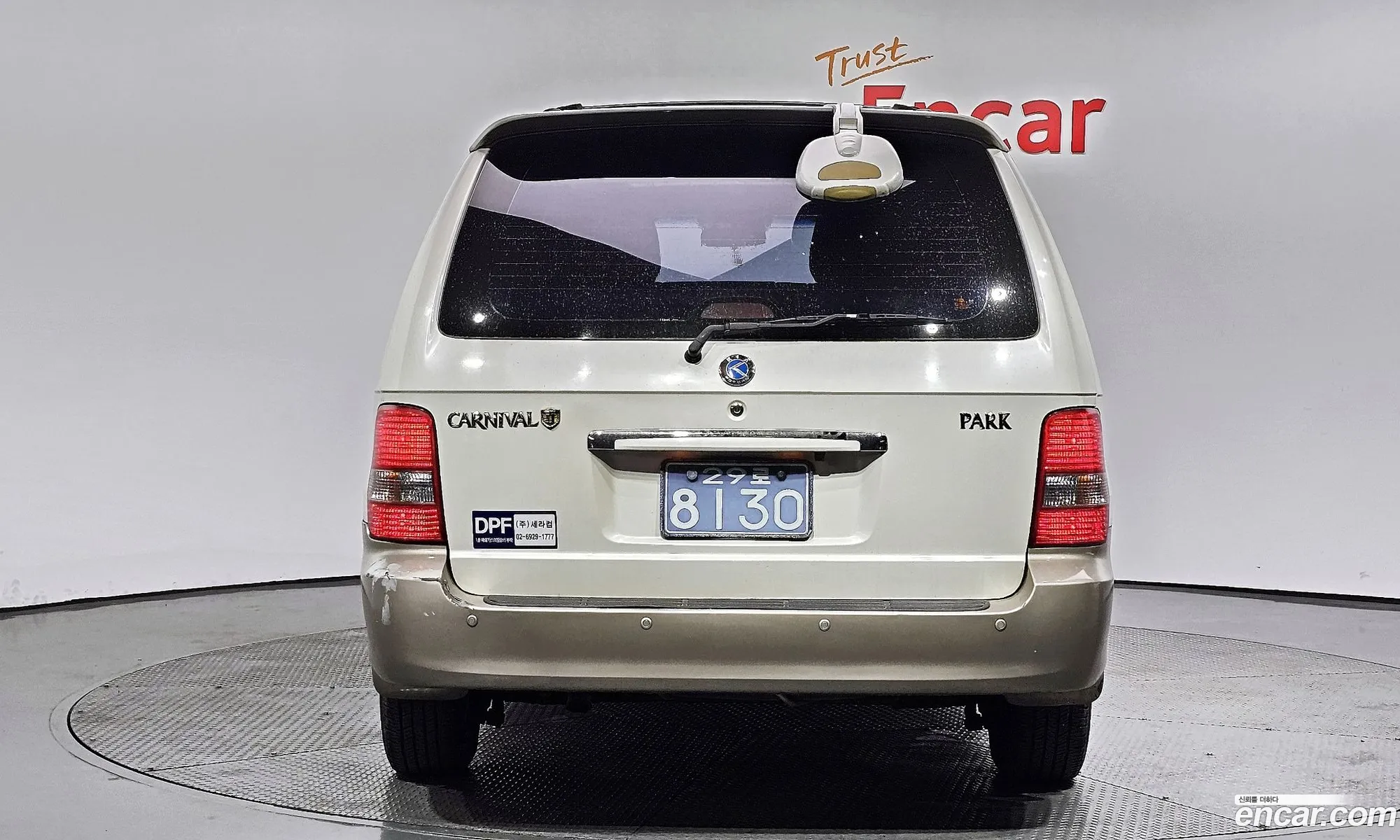 Kia Carnival I 9-Seater Diesel Park 2003 - фотография 11831416