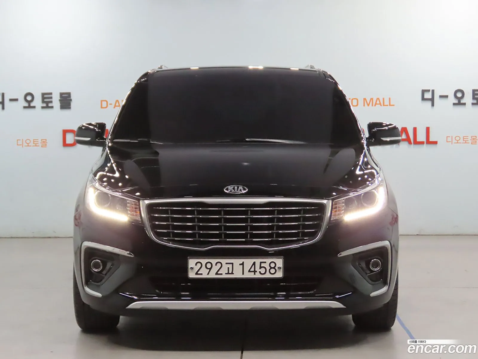 Kia Carnival 9-Seater Prestige 2020 - фотография 16618581
