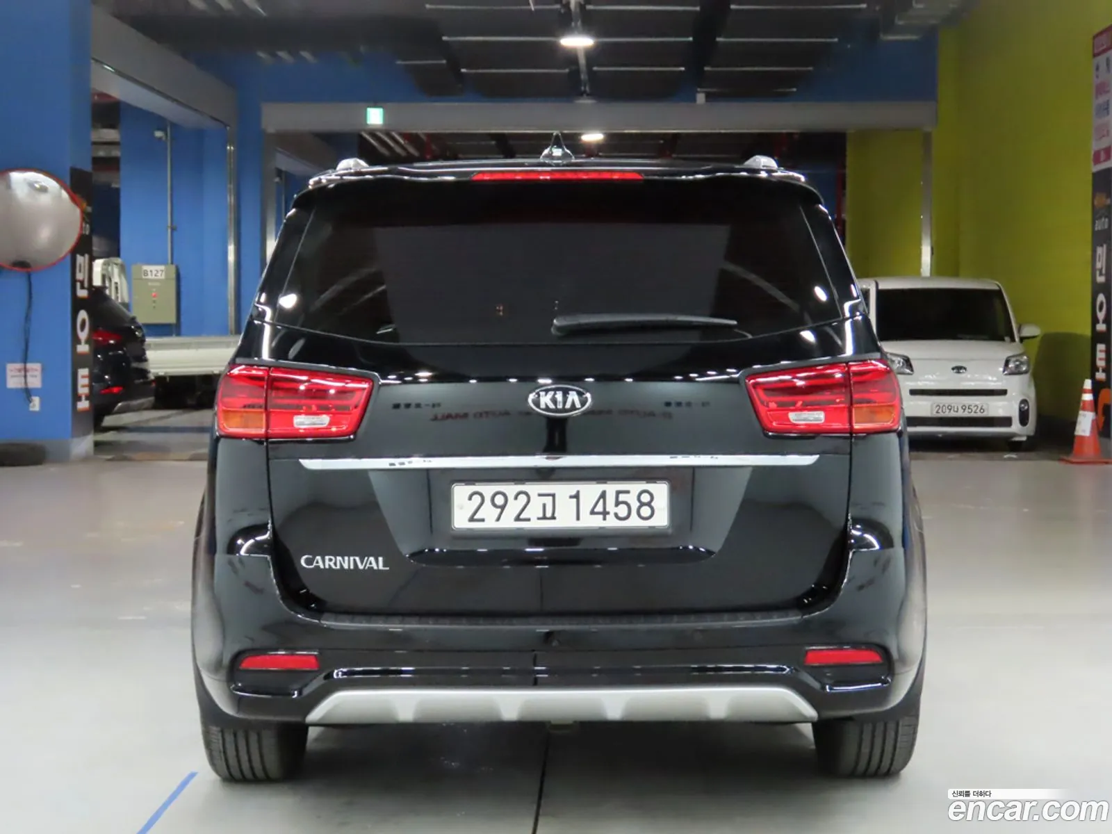 Kia Carnival 9-Seater Prestige 2020 - фотография 16618583