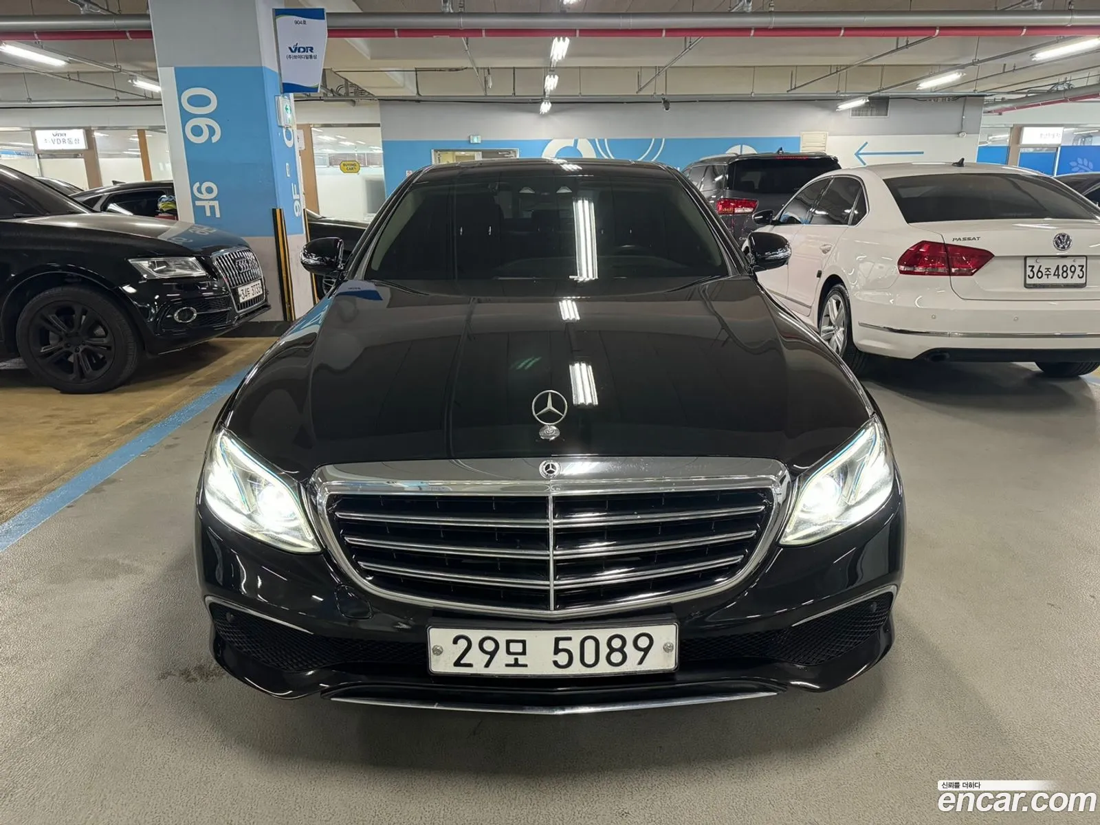 Mercedes-Benz E-Klasse E220D 4Matic Exclusive 2017 - фотография 12692066